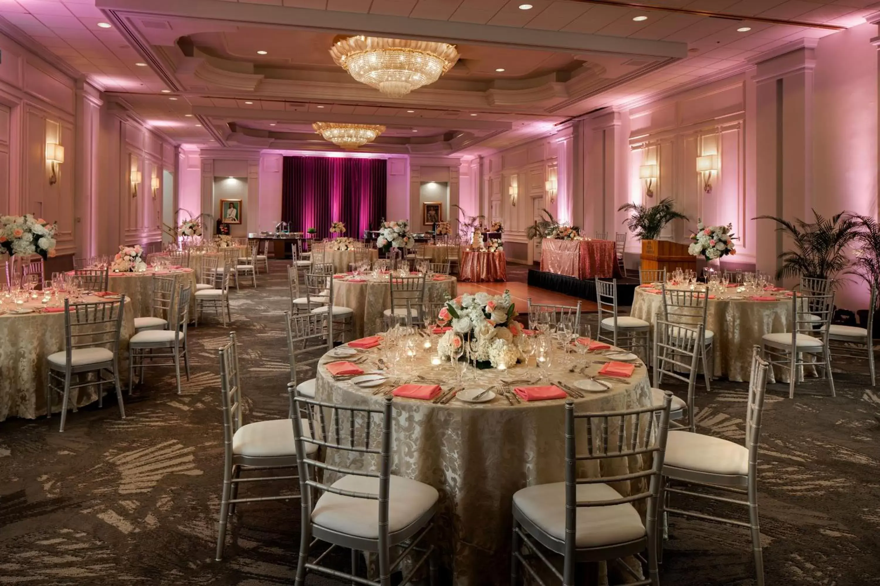 Meeting/conference room, Restaurant/Places to Eat in The Royal Hawaiian, A Luxury Collection Resort, Waikiki