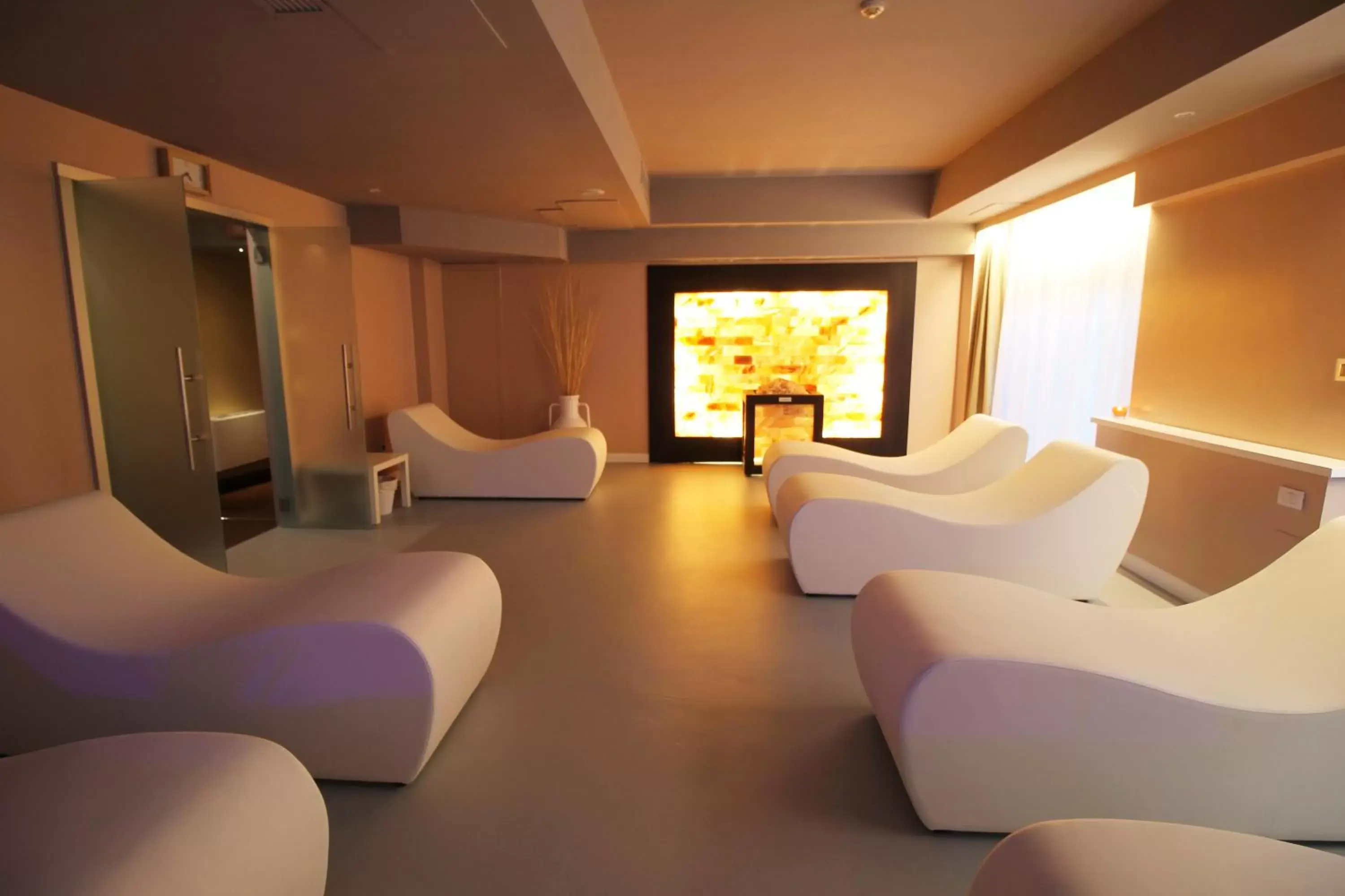 Spa and wellness centre/facilities, Seating Area in Regiohotel Manfredi