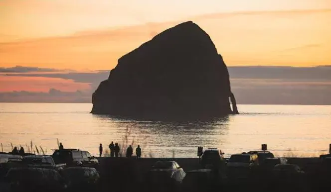 Sunrise/Sunset in Inn at Cape Kiwanda