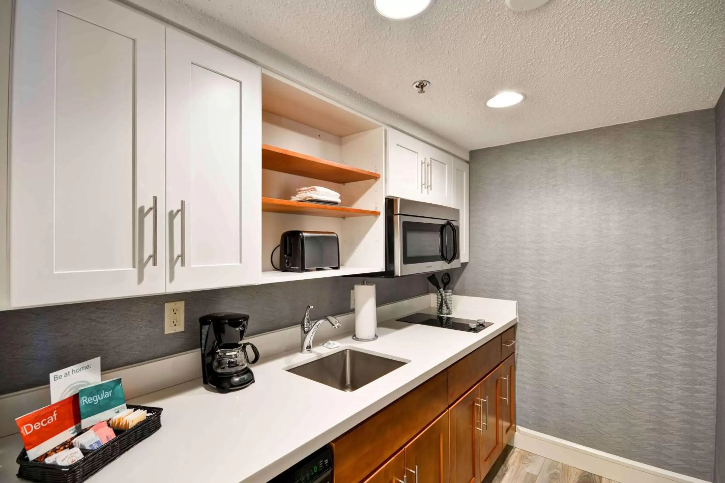 Kitchen or kitchenette, Kitchen/Kitchenette in Homewood Suites by Hilton San Antonio Northwest
