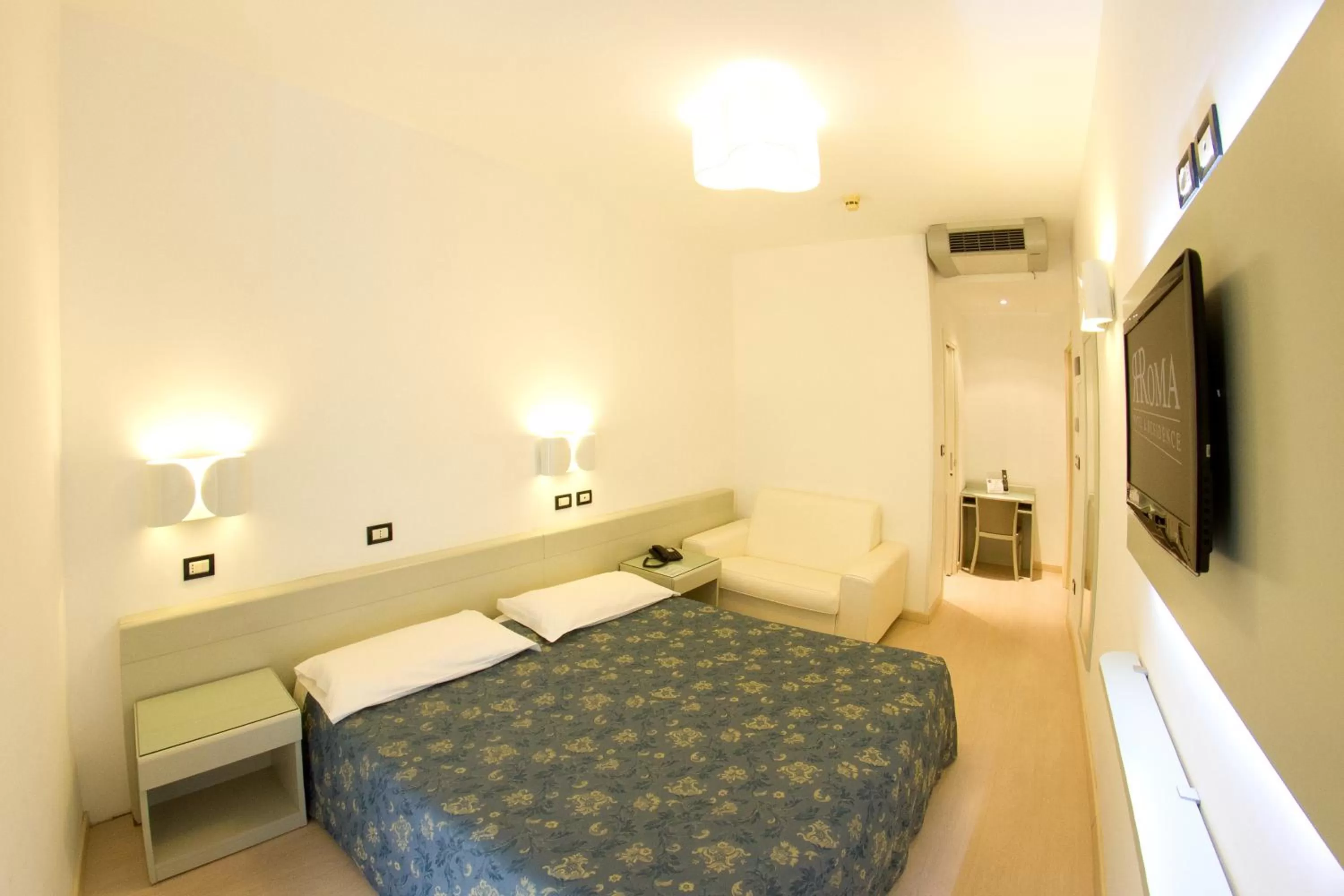 Bedroom, Bed in Hotel Roma