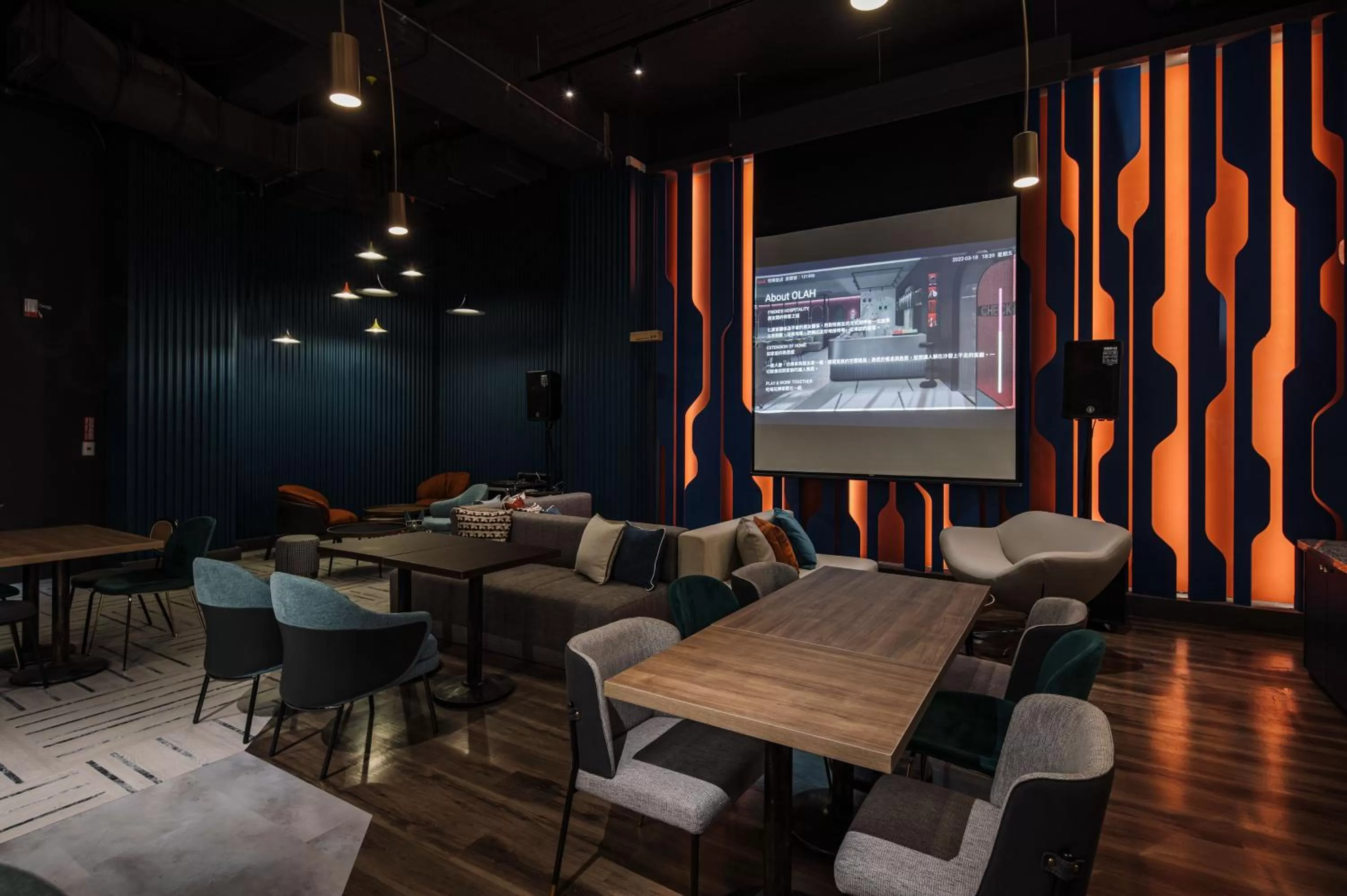Lounge or bar in OLAH Poshtel - Taichung Station