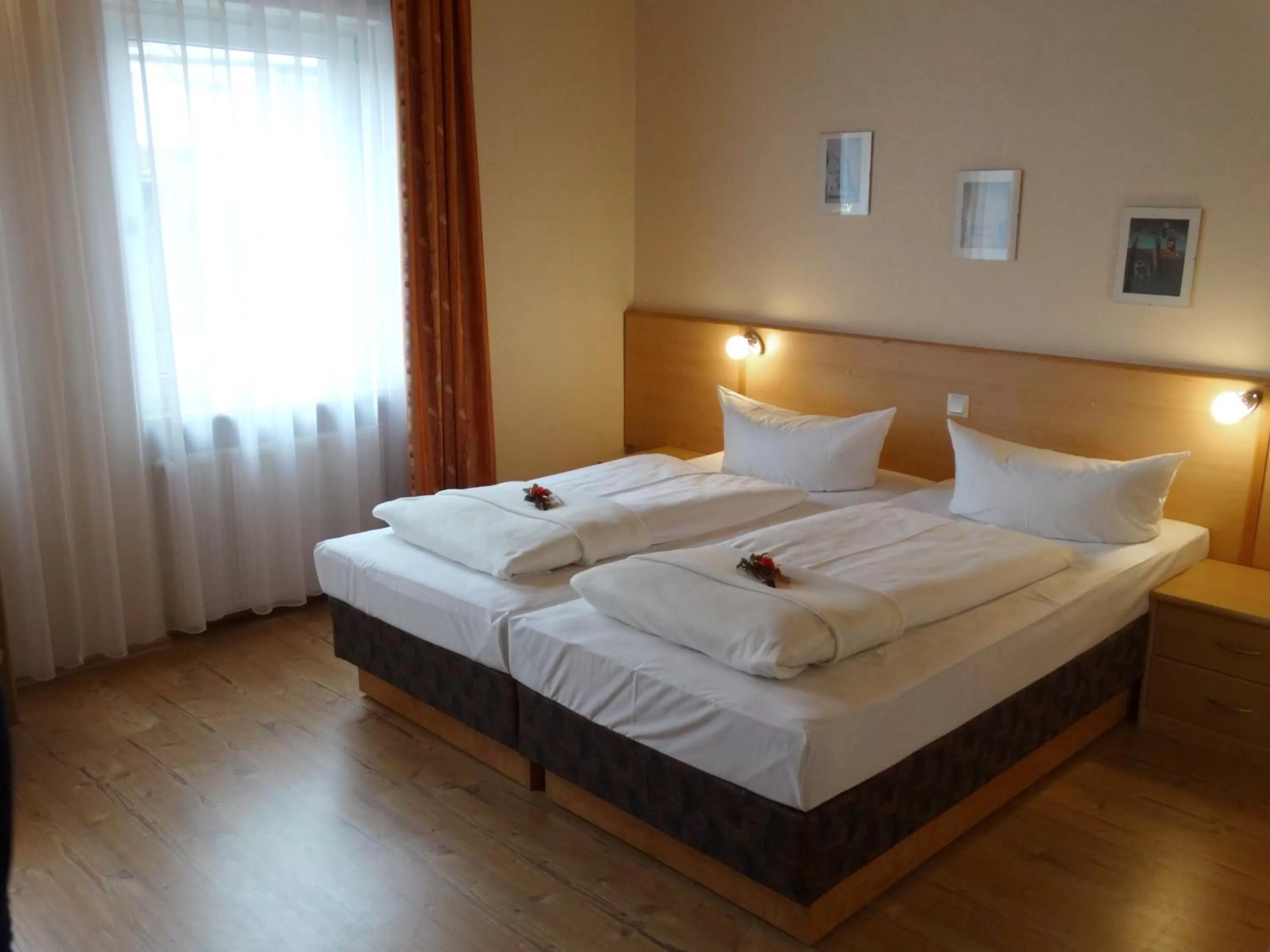Bedroom, Bed in Hotel Sonne - Haus 2