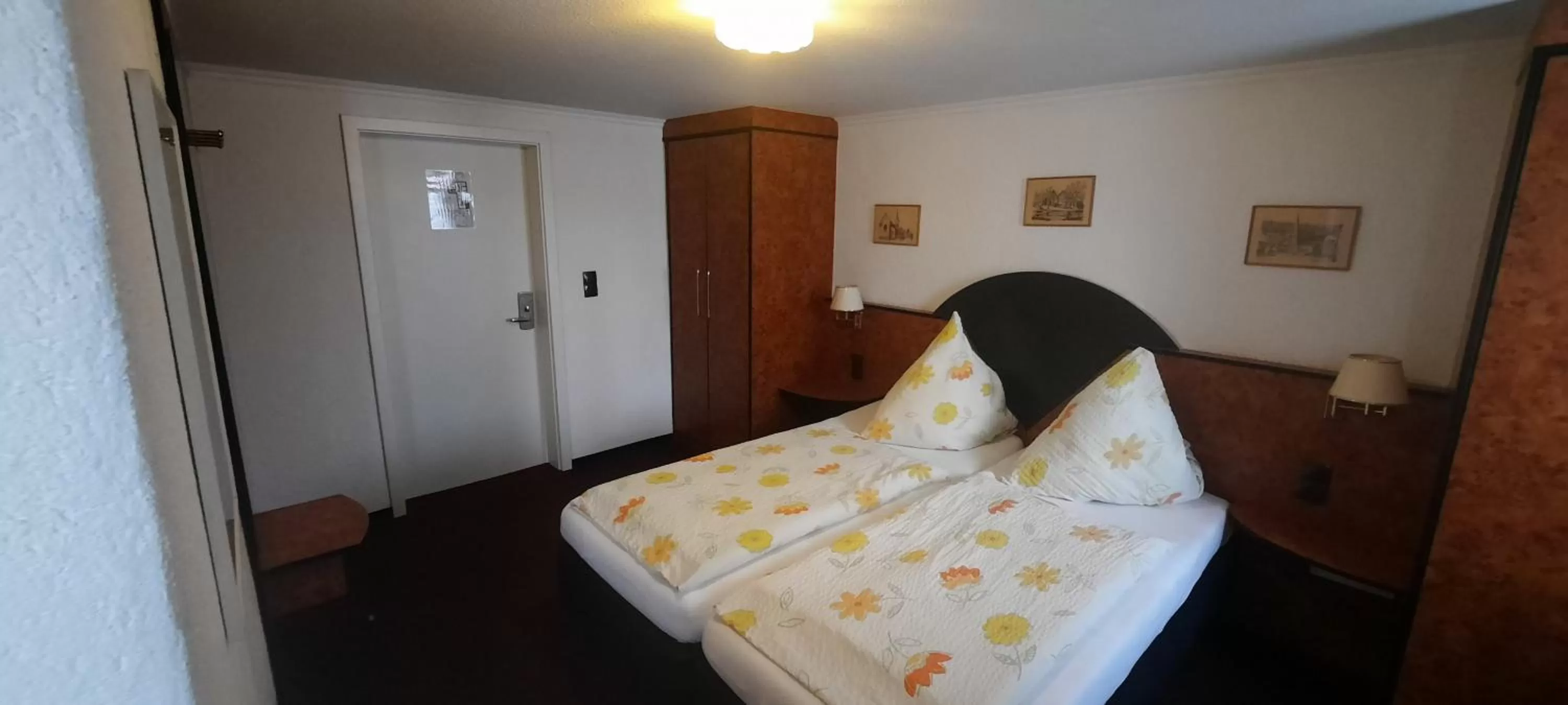 Bed in Hotel Corveyer Hof