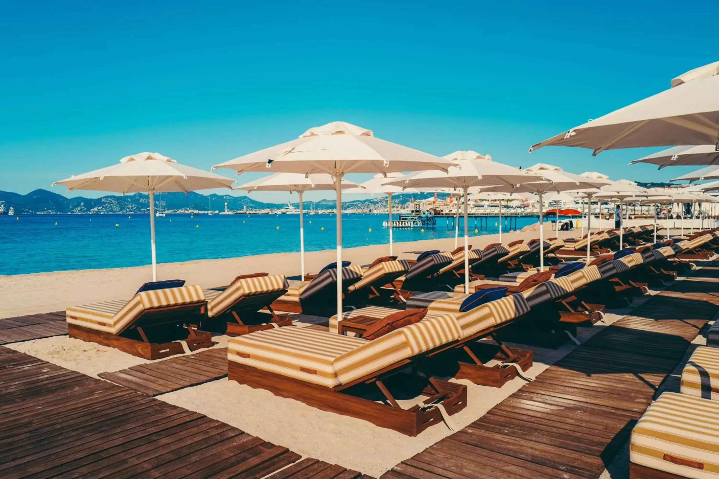 Patio, Swimming Pool in Hôtel Martinez, in The Unbound Collection by Hyatt