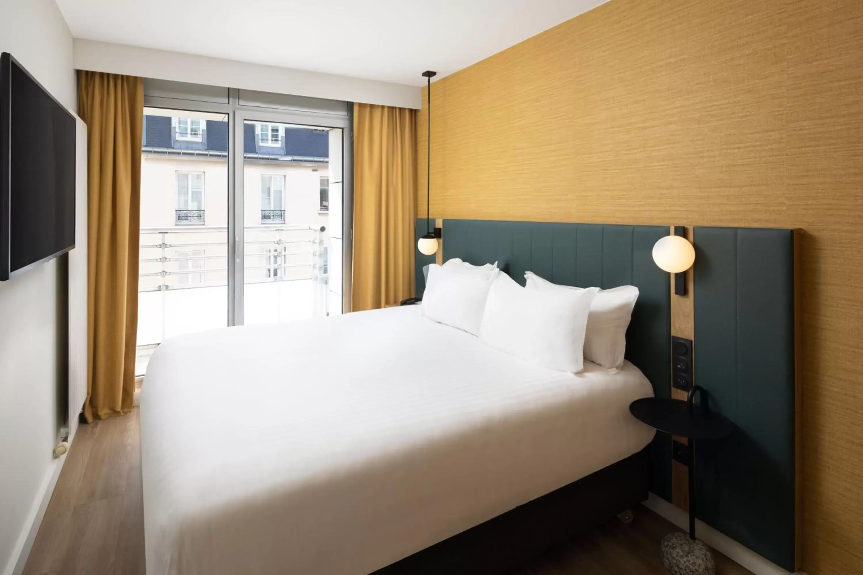 Bedroom, Bed in Residence Inn by Marriott Paris Didot Montparnasse
