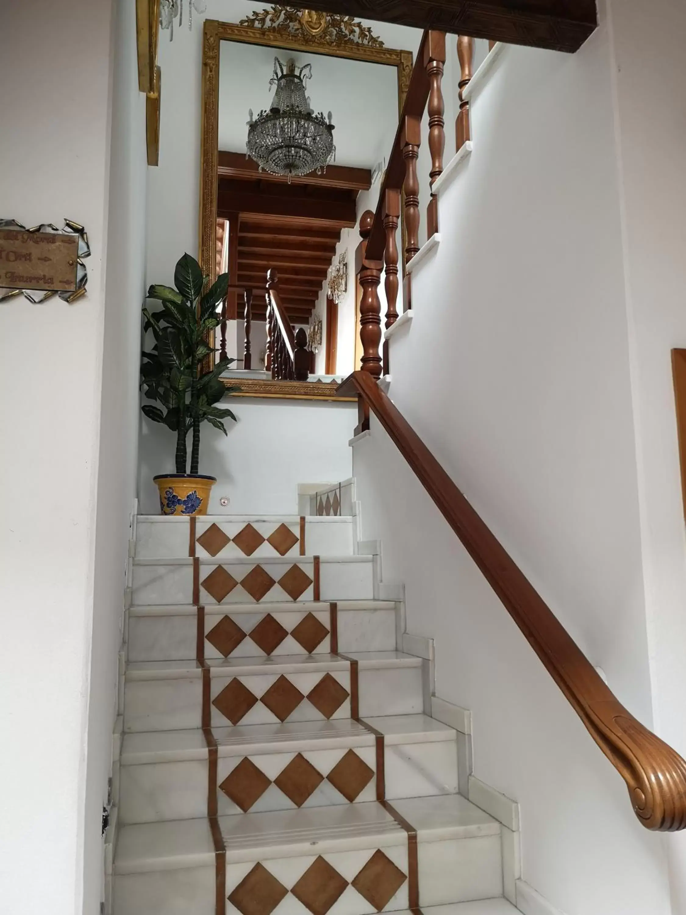 Lobby or reception in La Llave de la Judería Hotel Boutique