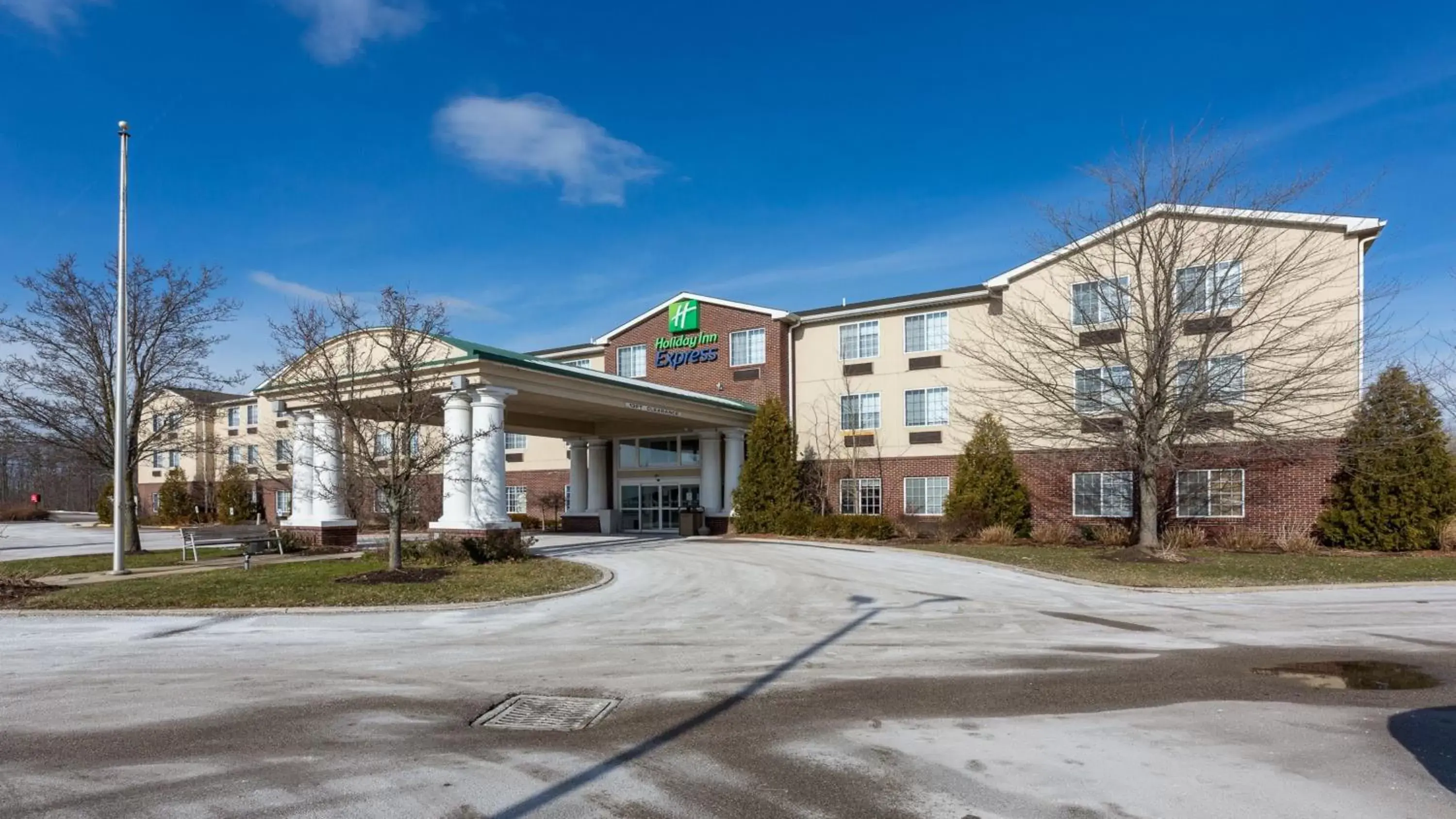 Property building in Holiday Inn Express & Suites Ashtabula-Geneva by IHG Property building in Holiday Inn Express & Suites Ashtabula-Geneva by IHG