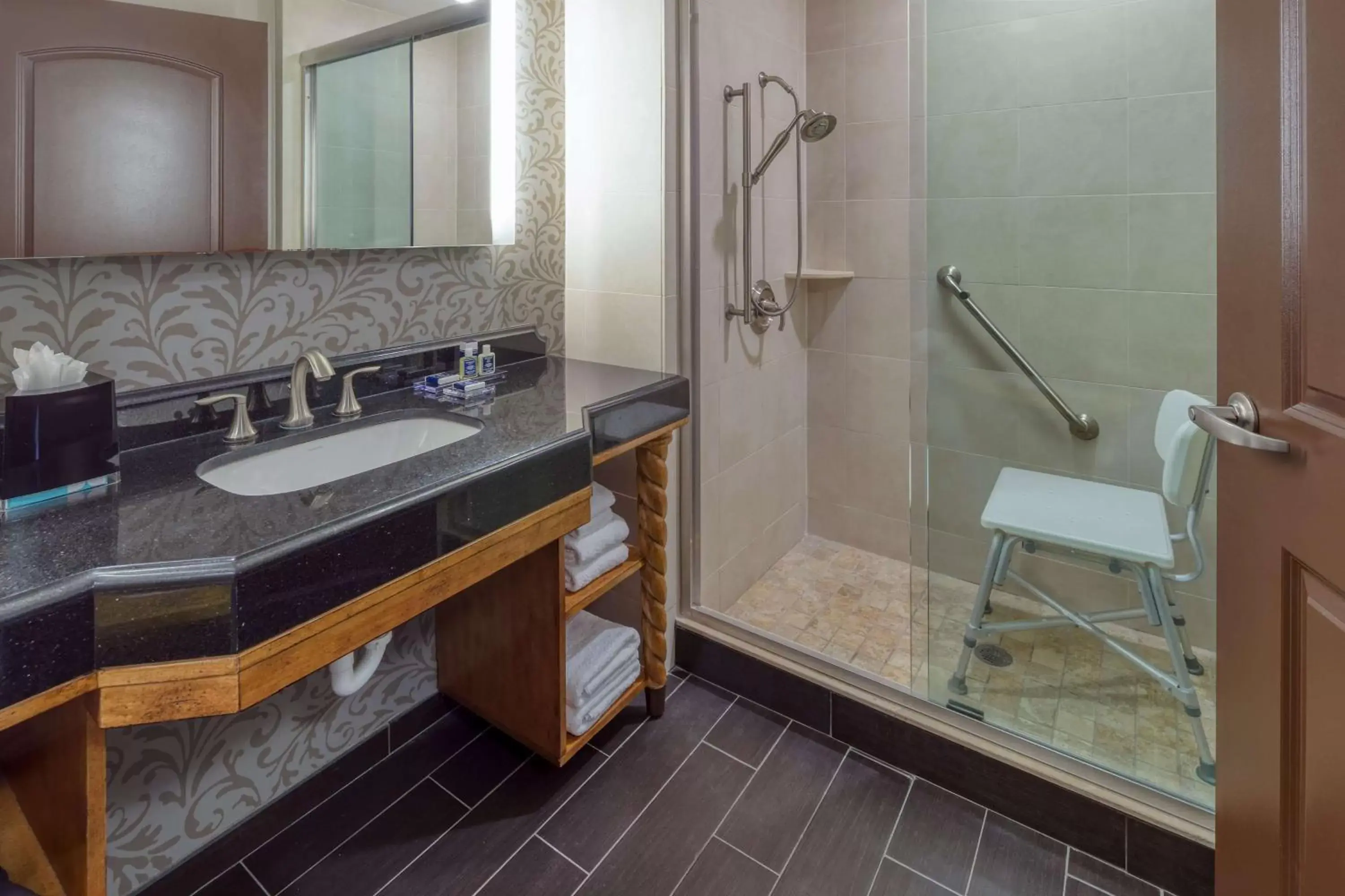 Shower, Bathroom in Wyndham Grand Orlando Resort Bonnet Creek