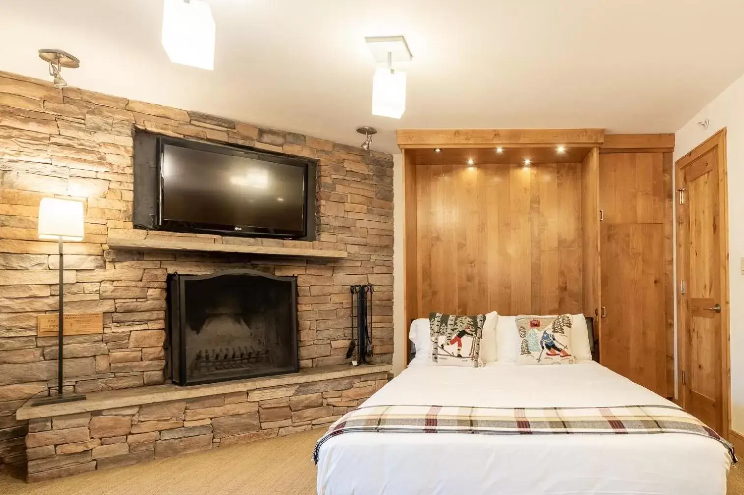 Bed in Lodge at Vail Condominiums