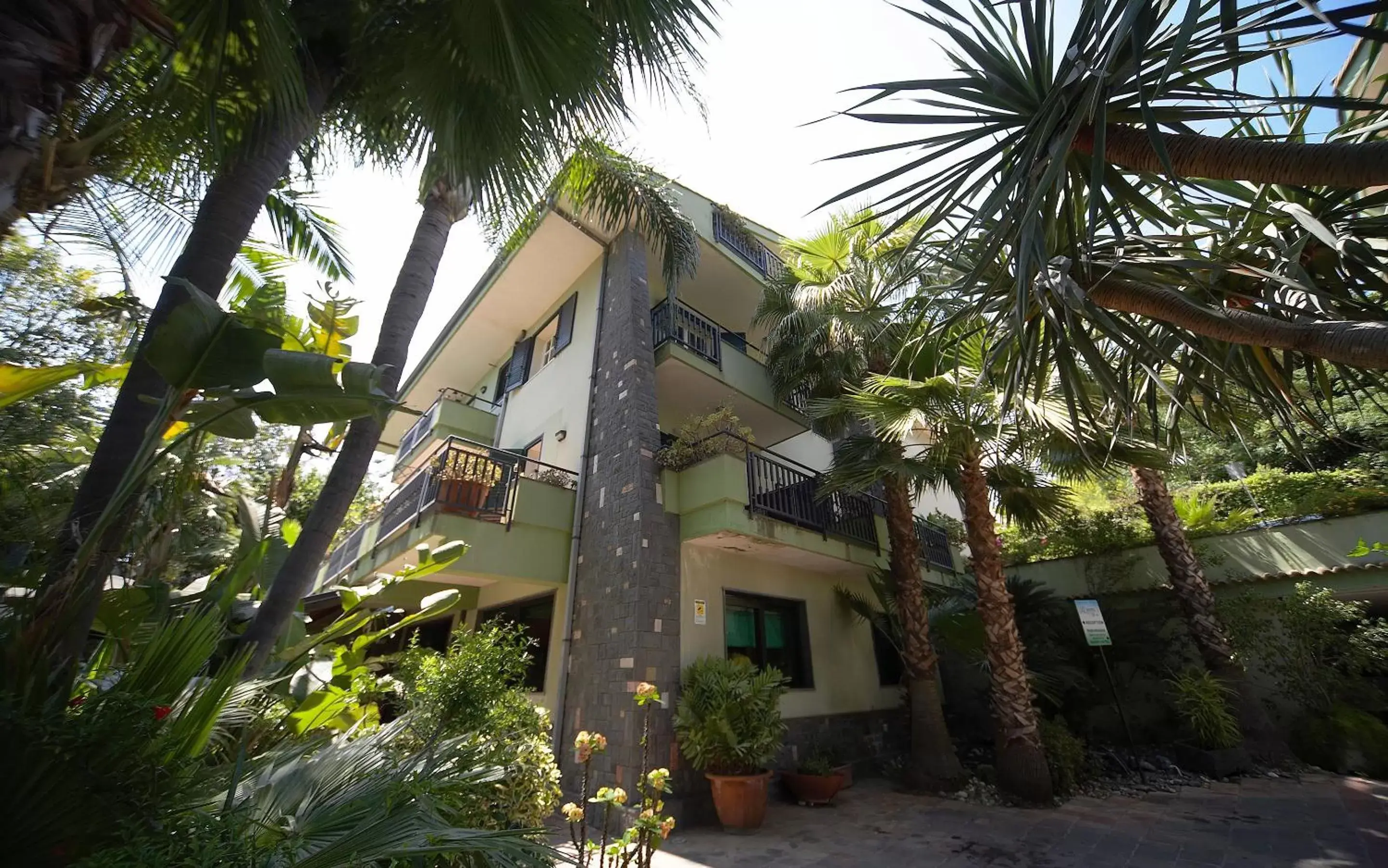 Facade/entrance, Property Building in Hotel Borgo Verde