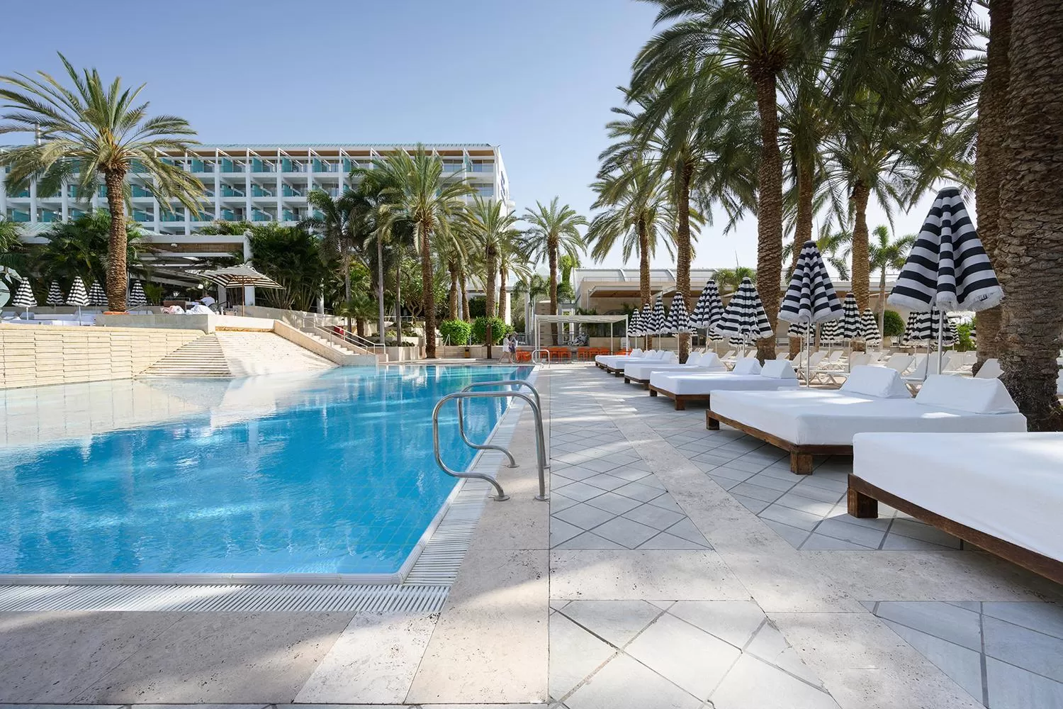 Swimming pool in Yam Suf by Isrotel Collection