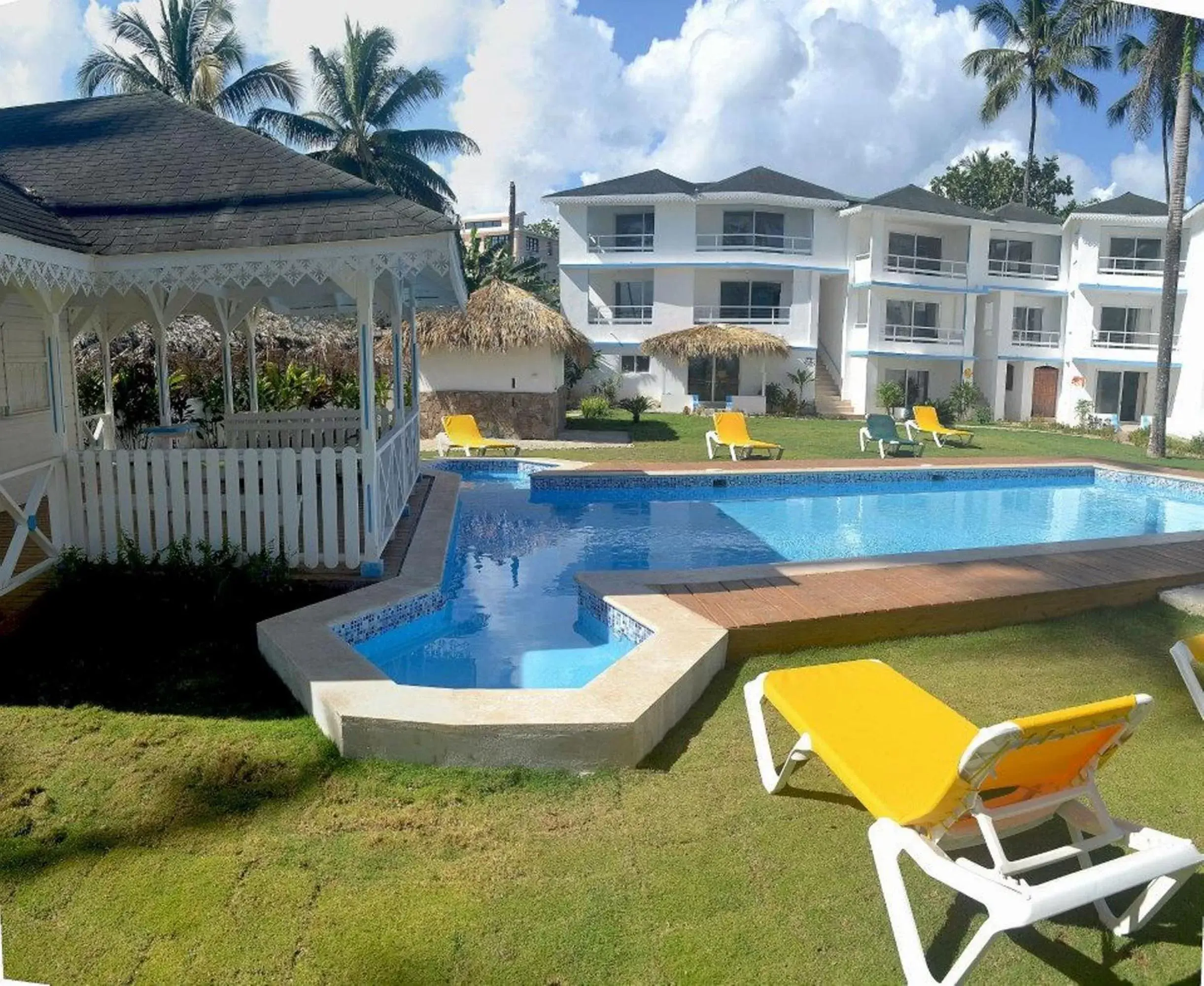 Garden, Swimming Pool in Costarena Beach Hotel