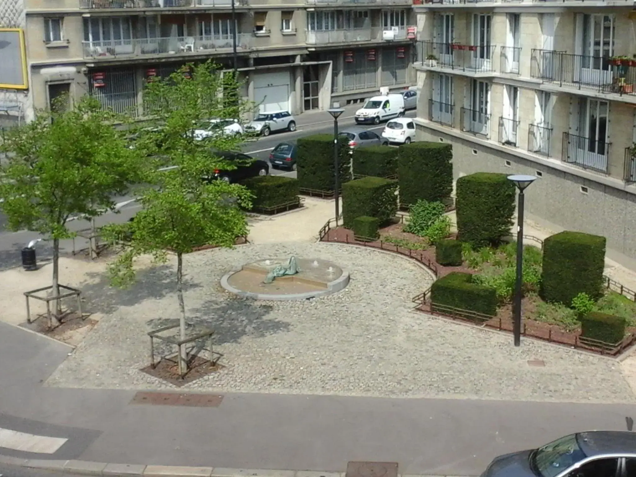 Facade/entrance in Hôtel Carmin