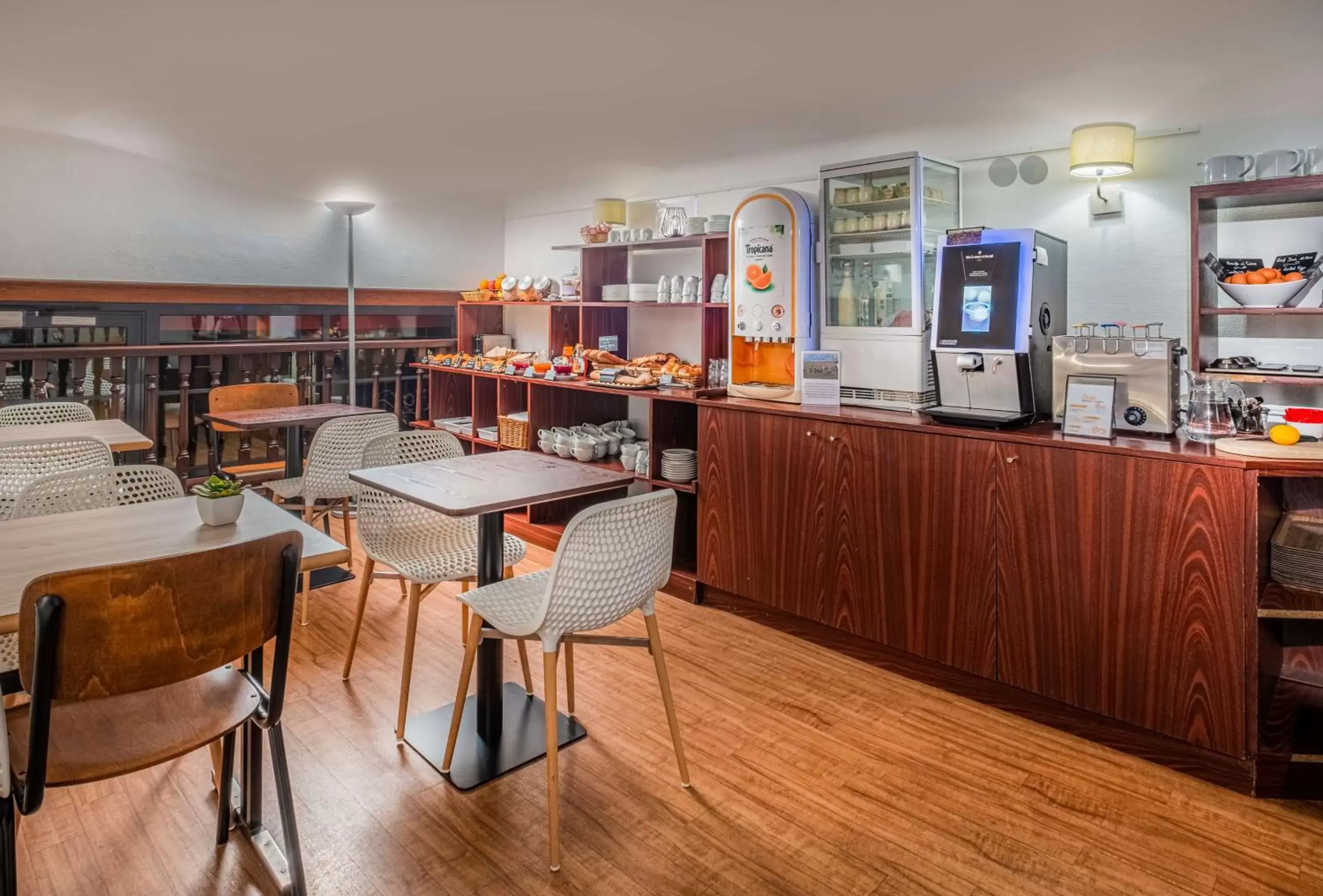 Breakfast, Restaurant/Places to Eat in Sure Hotel By Best Western Lorient Centre