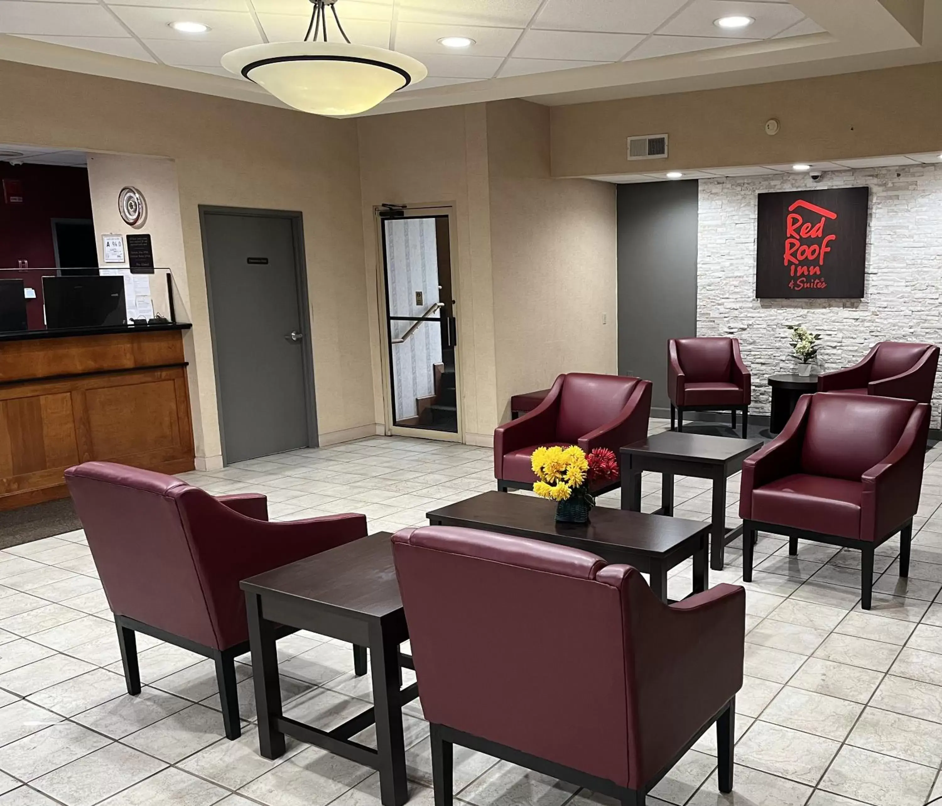 Lobby or reception in Red Roof Inn & Suites Monroe, NC