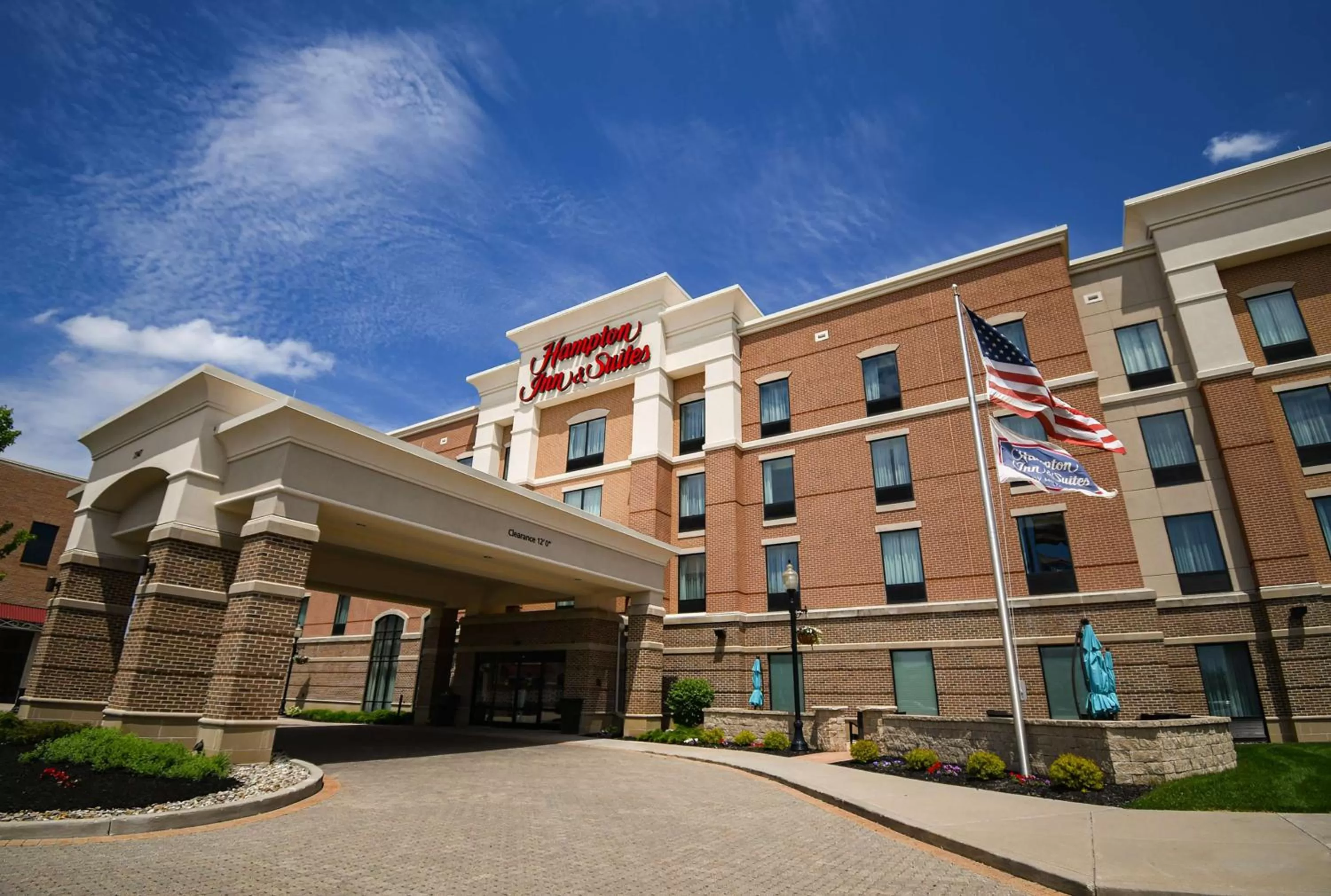 Property building in Hampton Inn & Suites Mishawaka/South Bend at Heritage Square