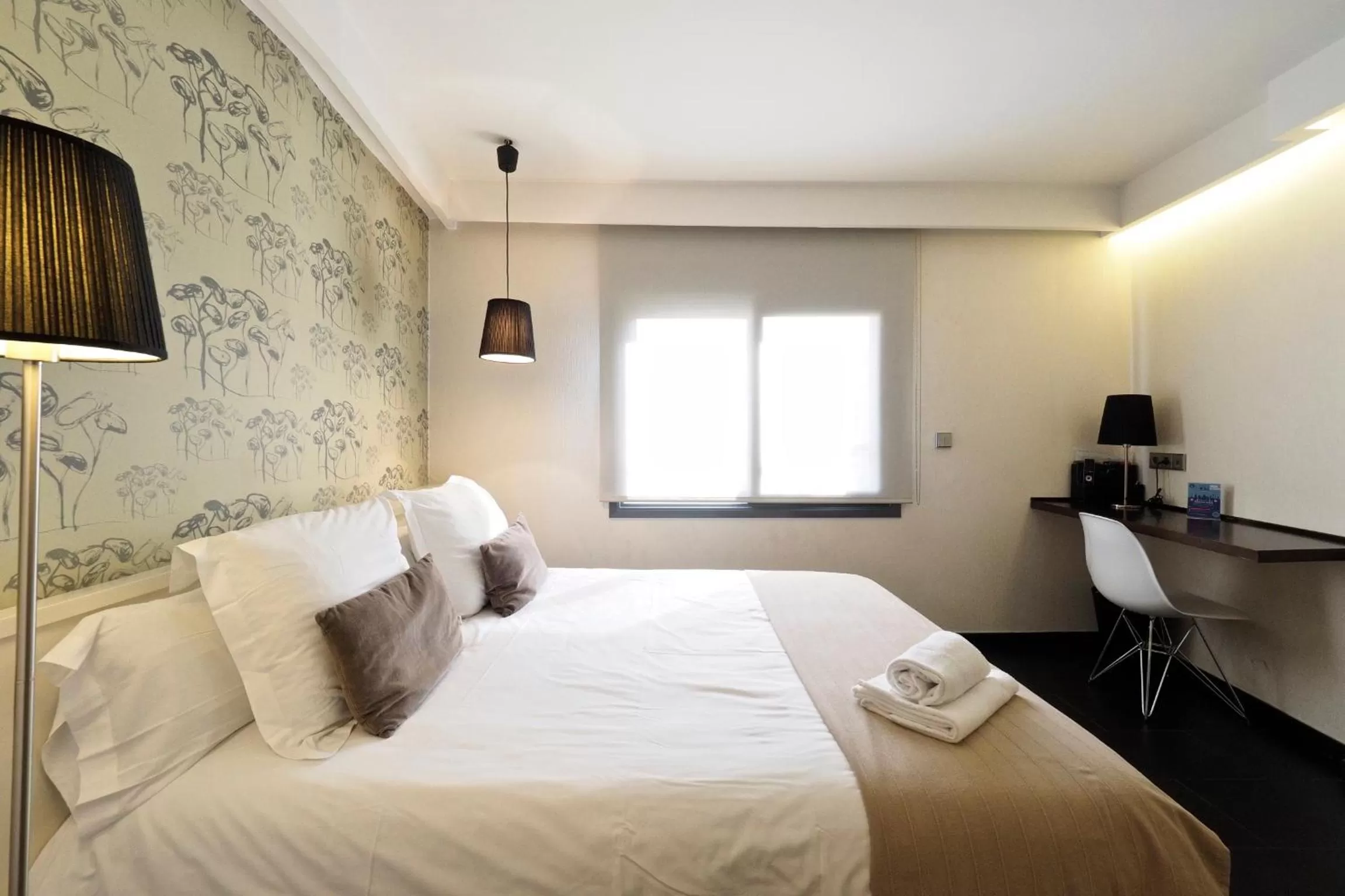 Day, Bed in Barcelona Fifteen central Aparthotel