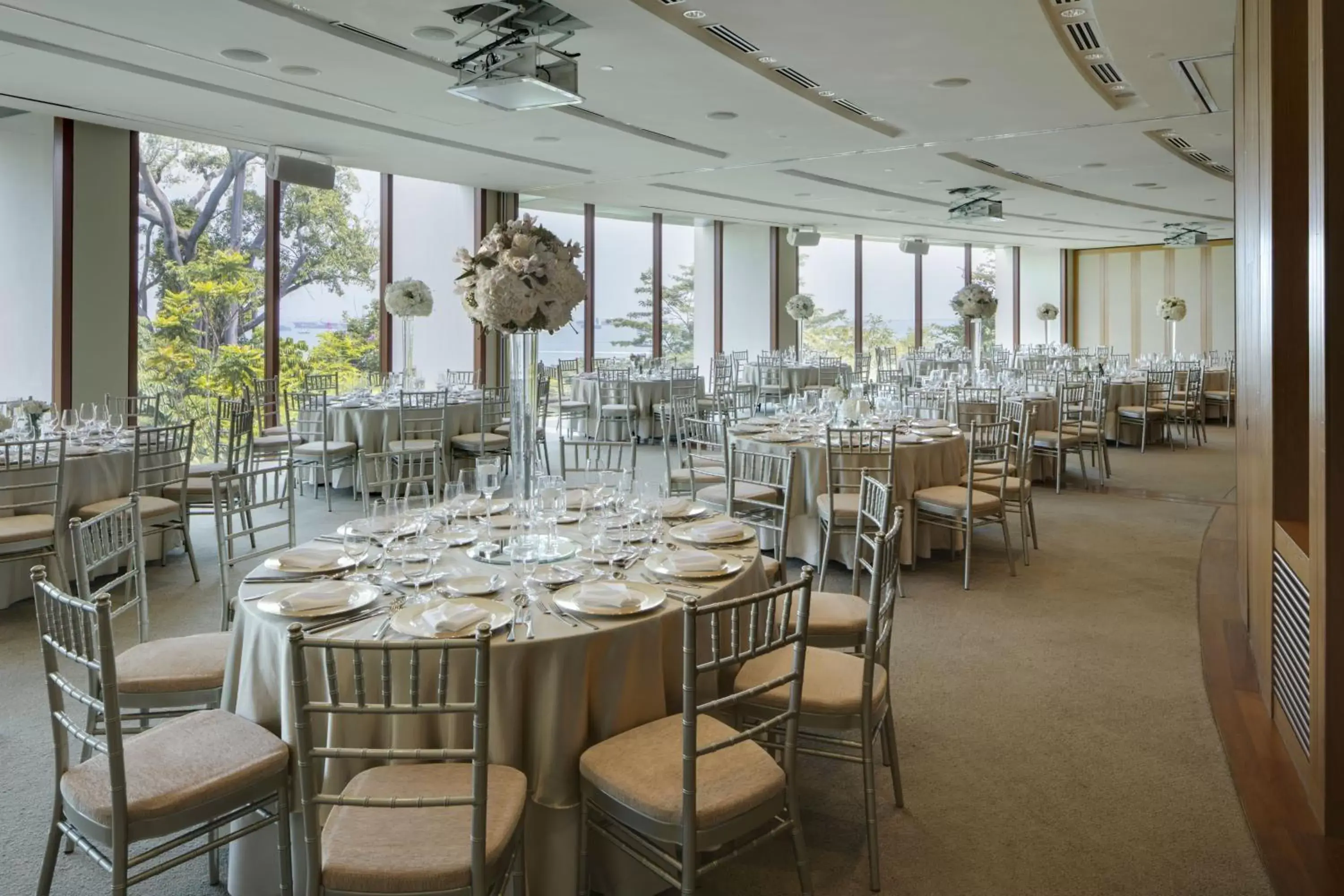 Banquet/Function facilities, Restaurant/Places to Eat in Capella Singapore