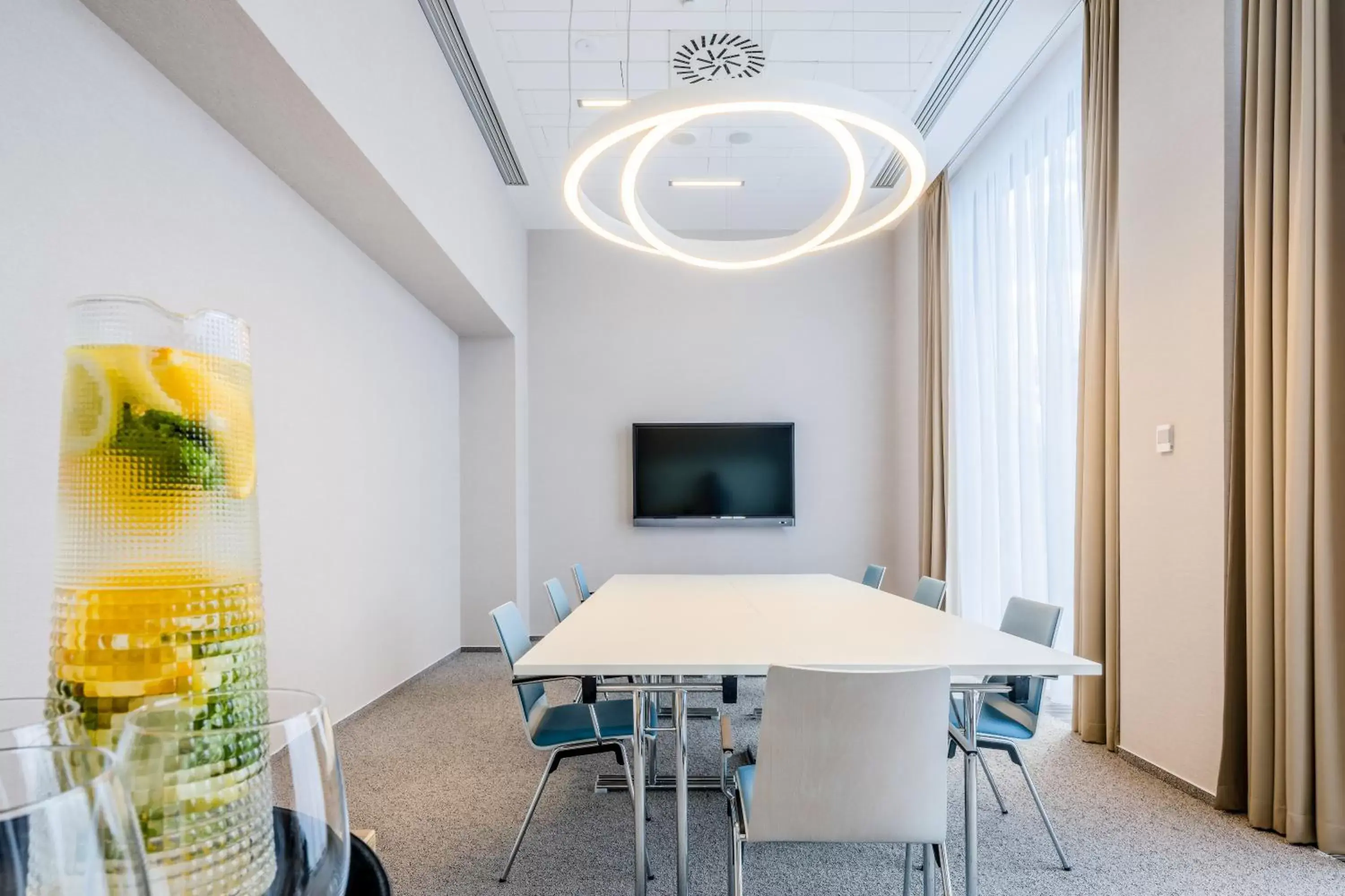 Meeting/conference room in Park Inn by Radisson Danube Bratislava