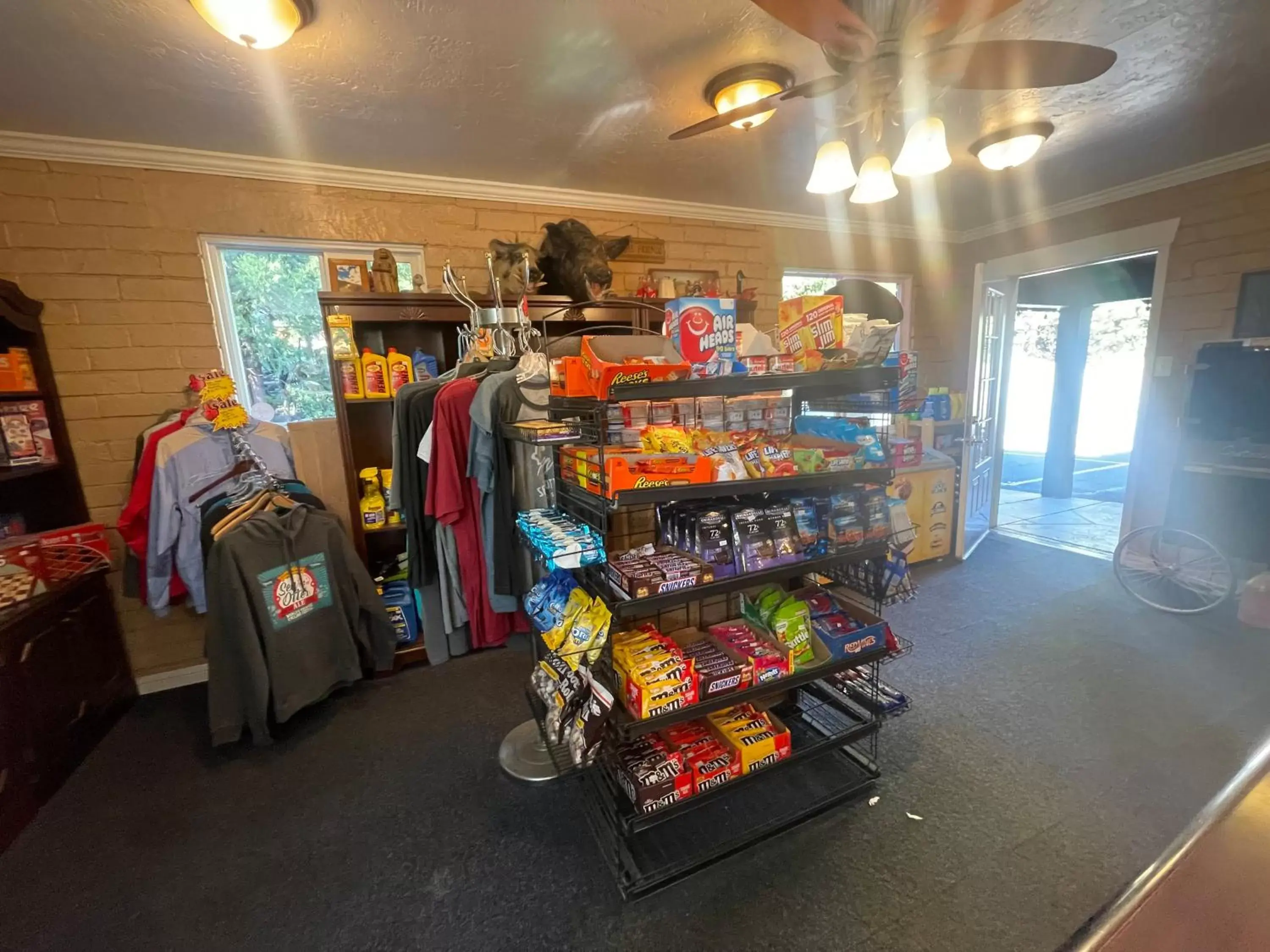 Supermarket/Shops in Sierra Woods Lodge