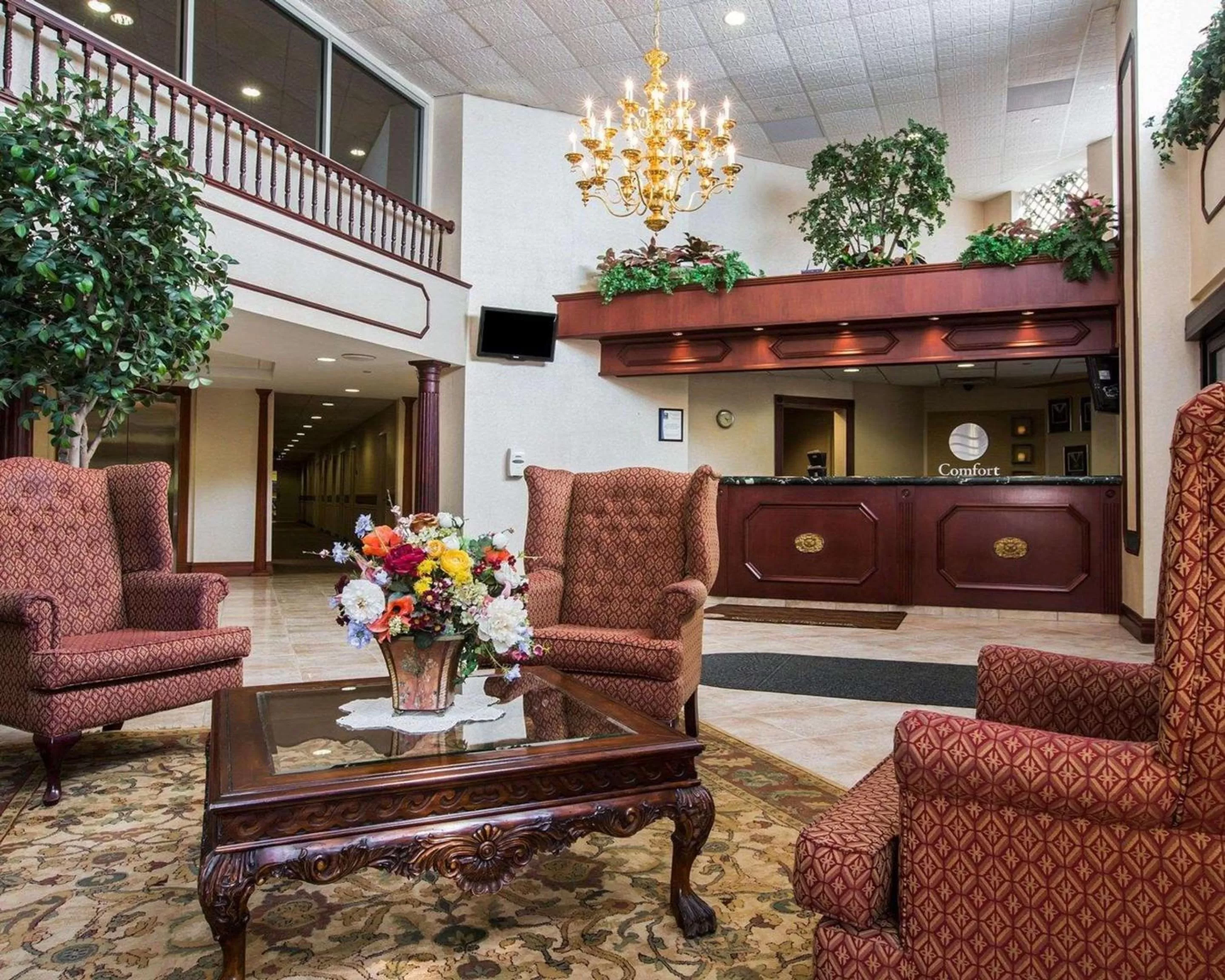 Lobby or reception in Comfort Inn & Suites Hawthorne