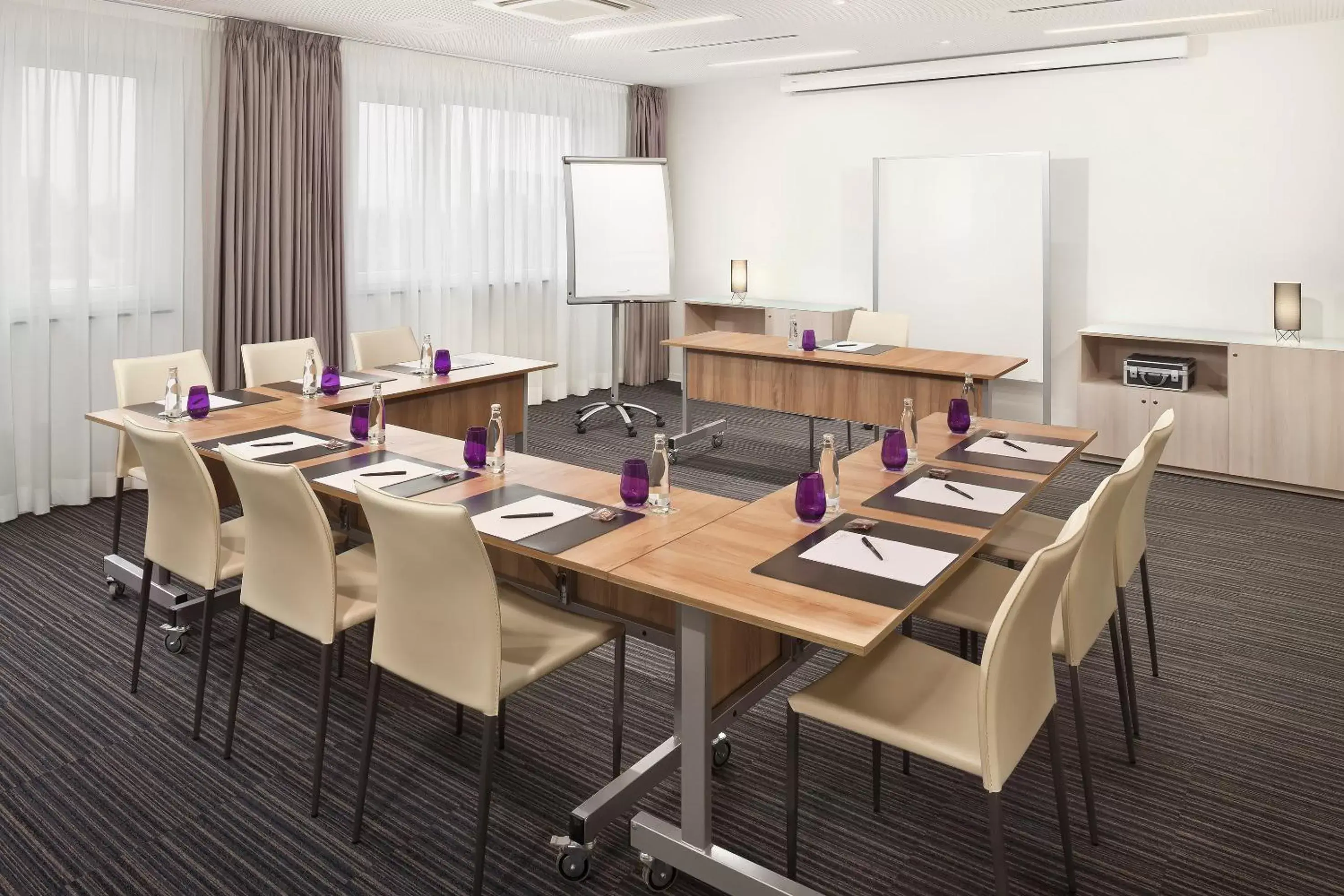 Meeting/conference room in INNSiDE by Meliá Aachen