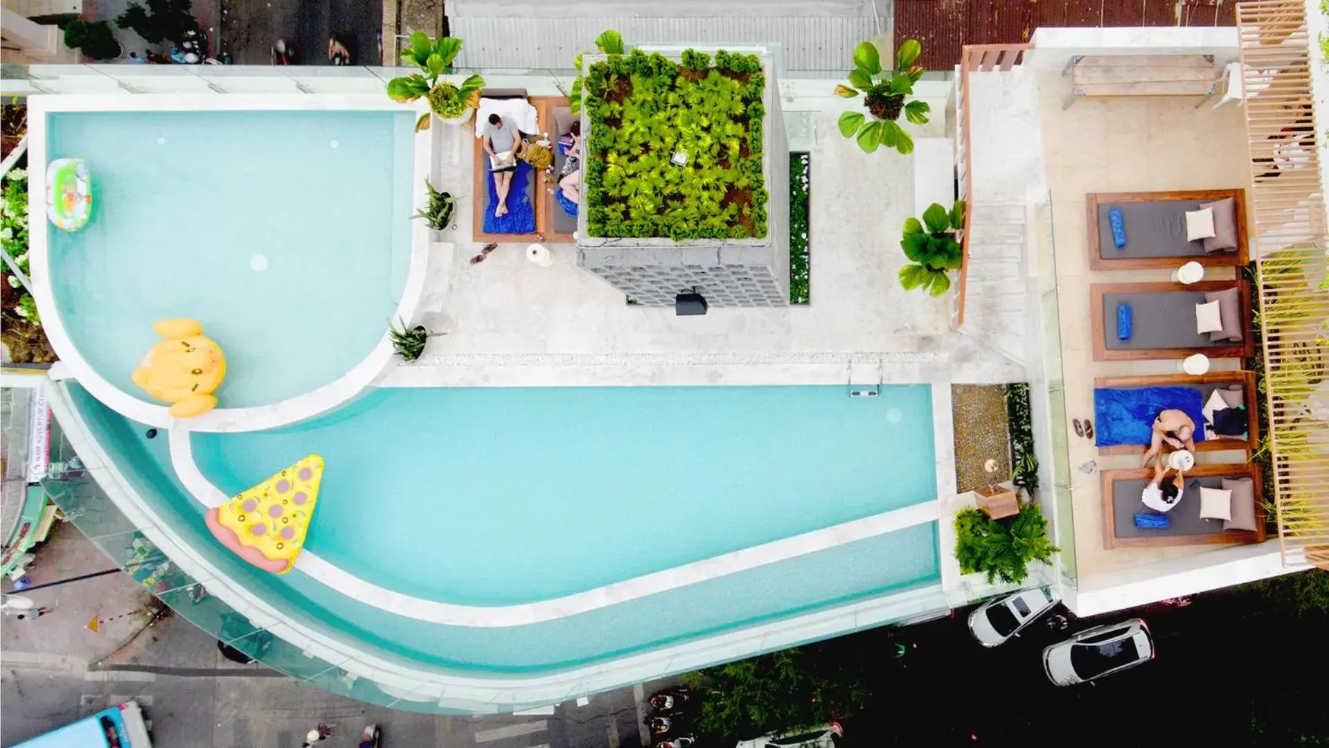 Swimming pool, Pool View in A&EM Saigon Hotel Swimming pool, Pool View in A&EM Saigon Hotel