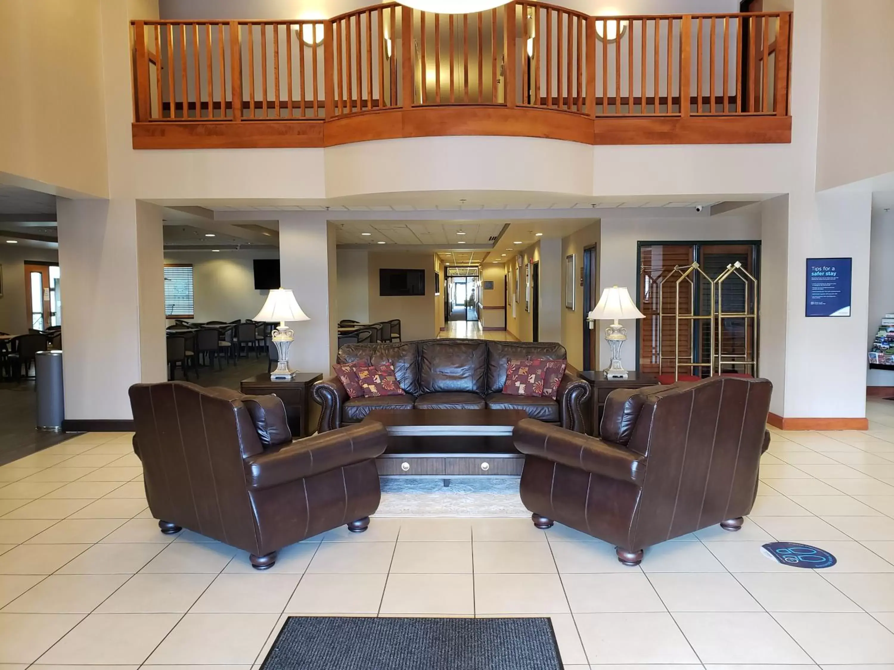 Balcony/Terrace, Lobby/Reception in Wingate by Wyndham Coon Rapids
