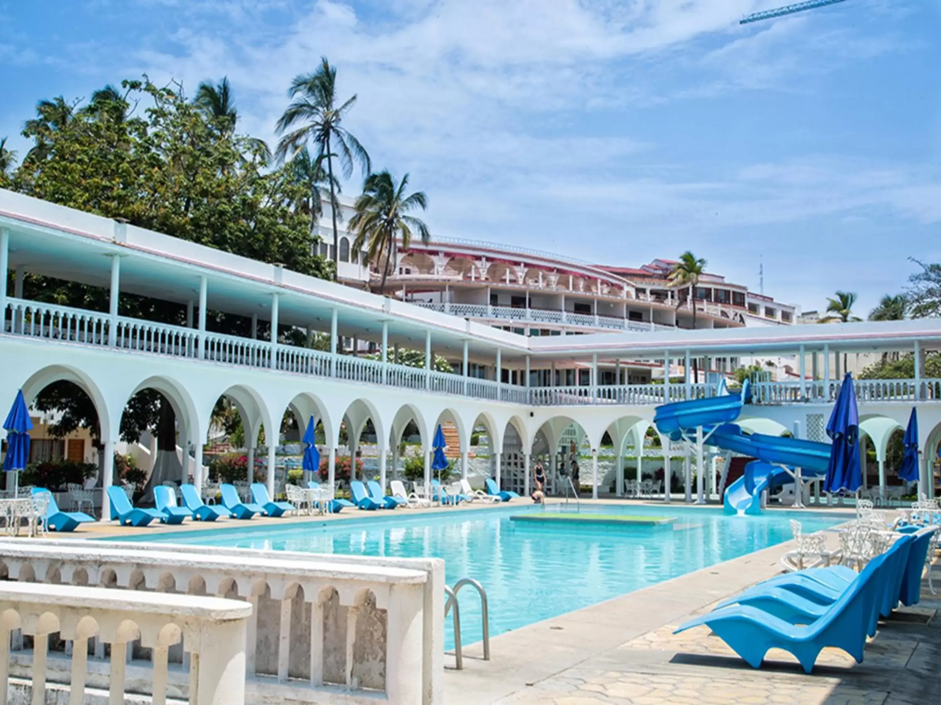 Property building in Collection O Hotel Mocambo, Boca del Río