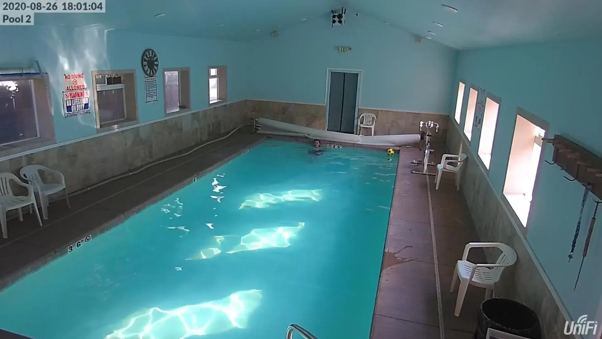 Swimming Pool in Americas Best Value Inn