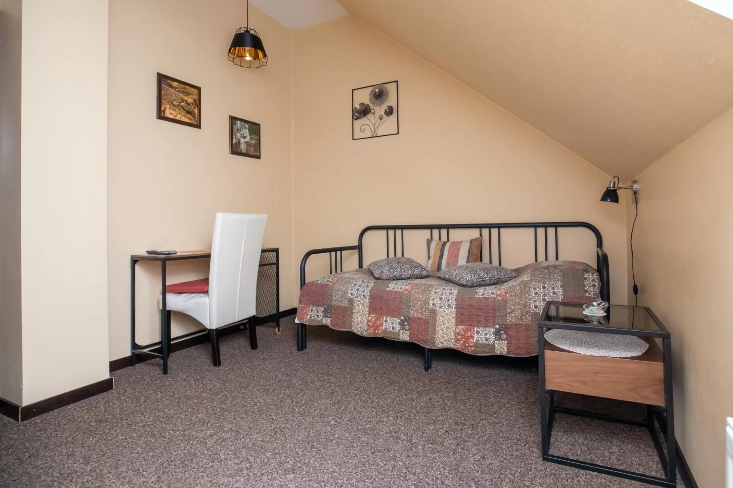 Bed in City Center Kaķis B&B