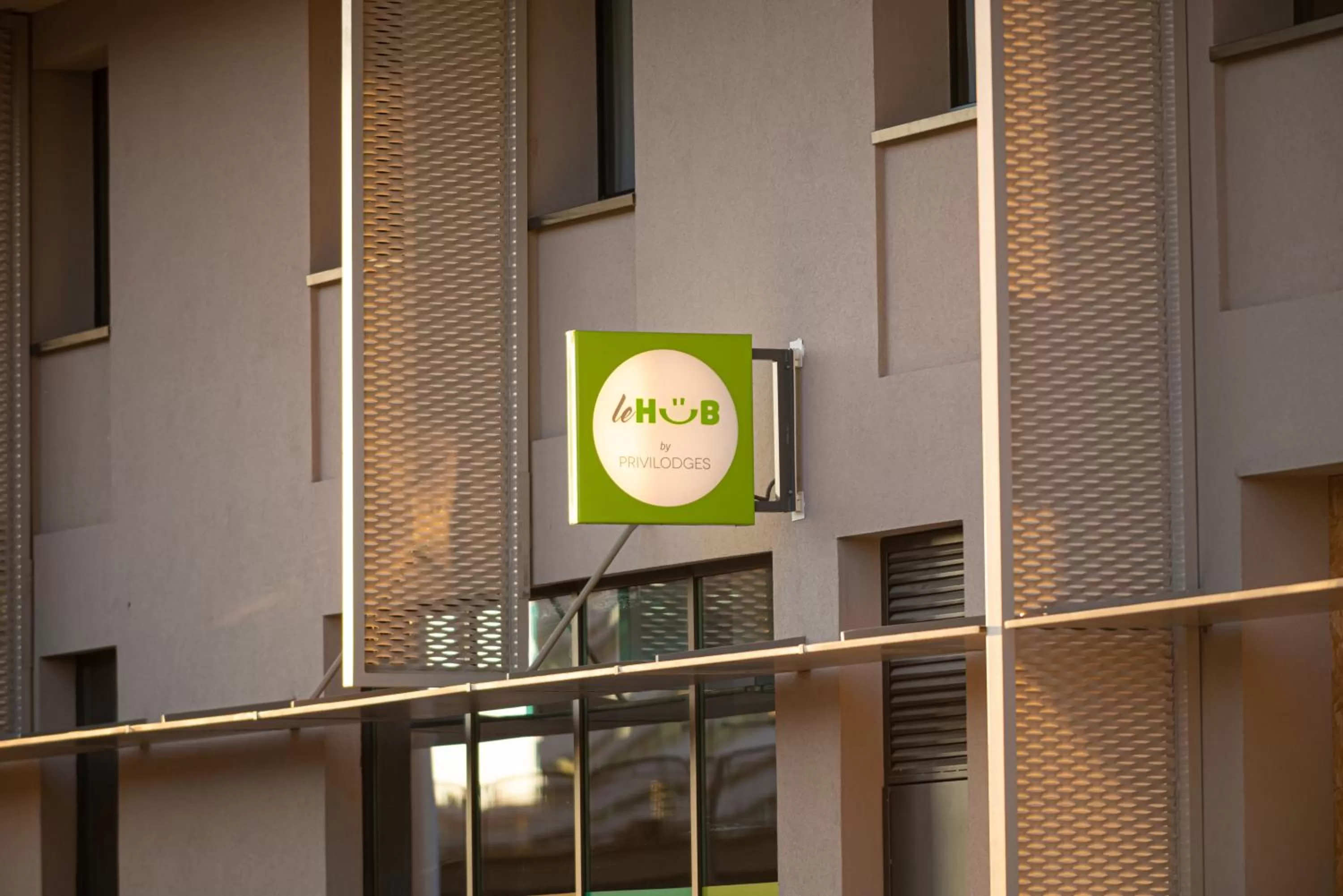 Facade/entrance in Apparthotel Privilodges Toulon