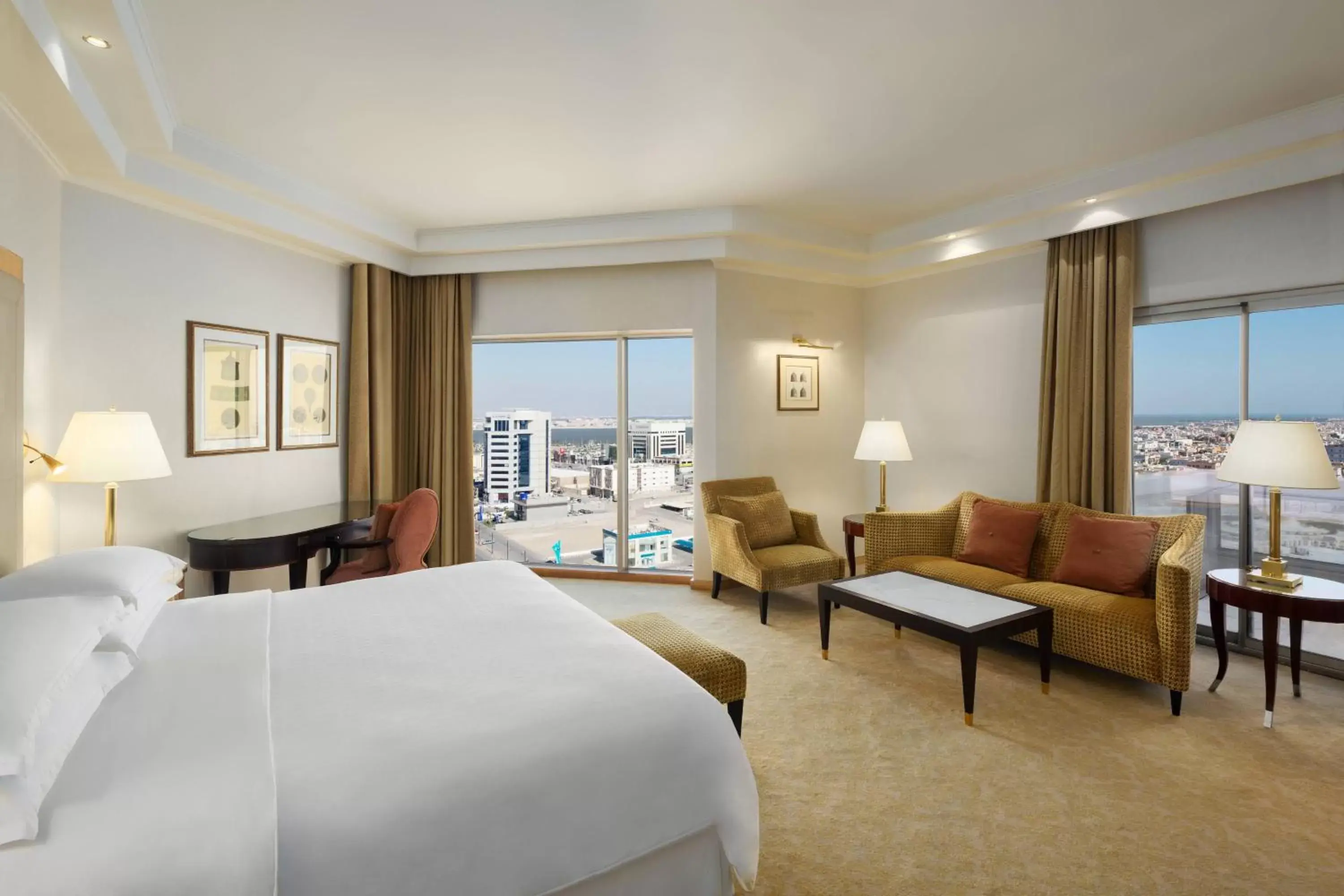 Bedroom in Sheraton Dammam Hotel & Convention Centre
