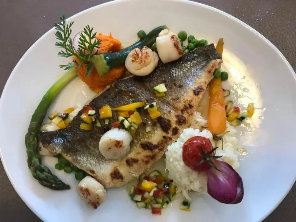 Restaurant/places to eat in La Clé Des Champs Restaurant/places to eat in La Clé Des Champs