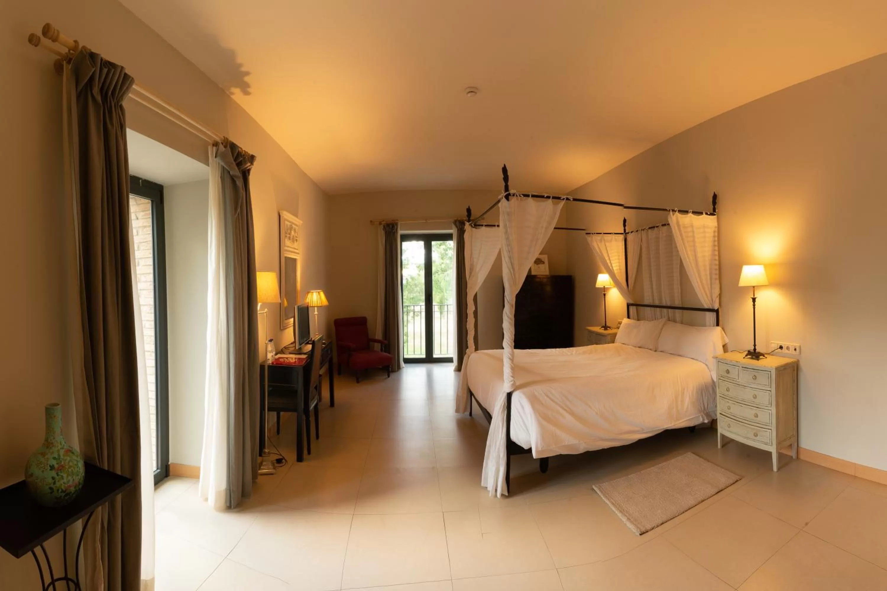 Photo of the whole room, Bed in Hotel VillaMarcilla