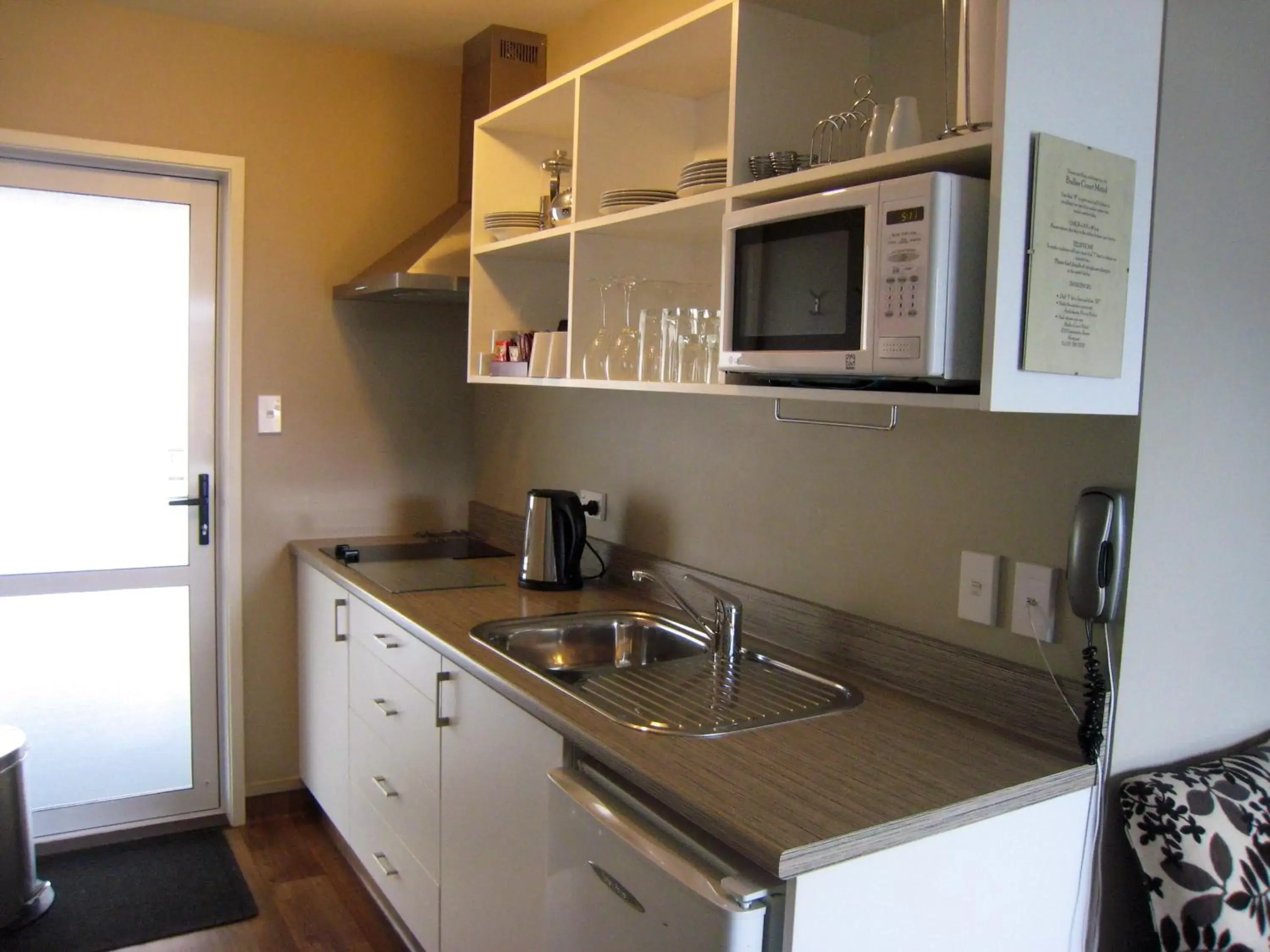 Kitchen or kitchenette, Kitchen/Kitchenette in Buller Court on Palmerston