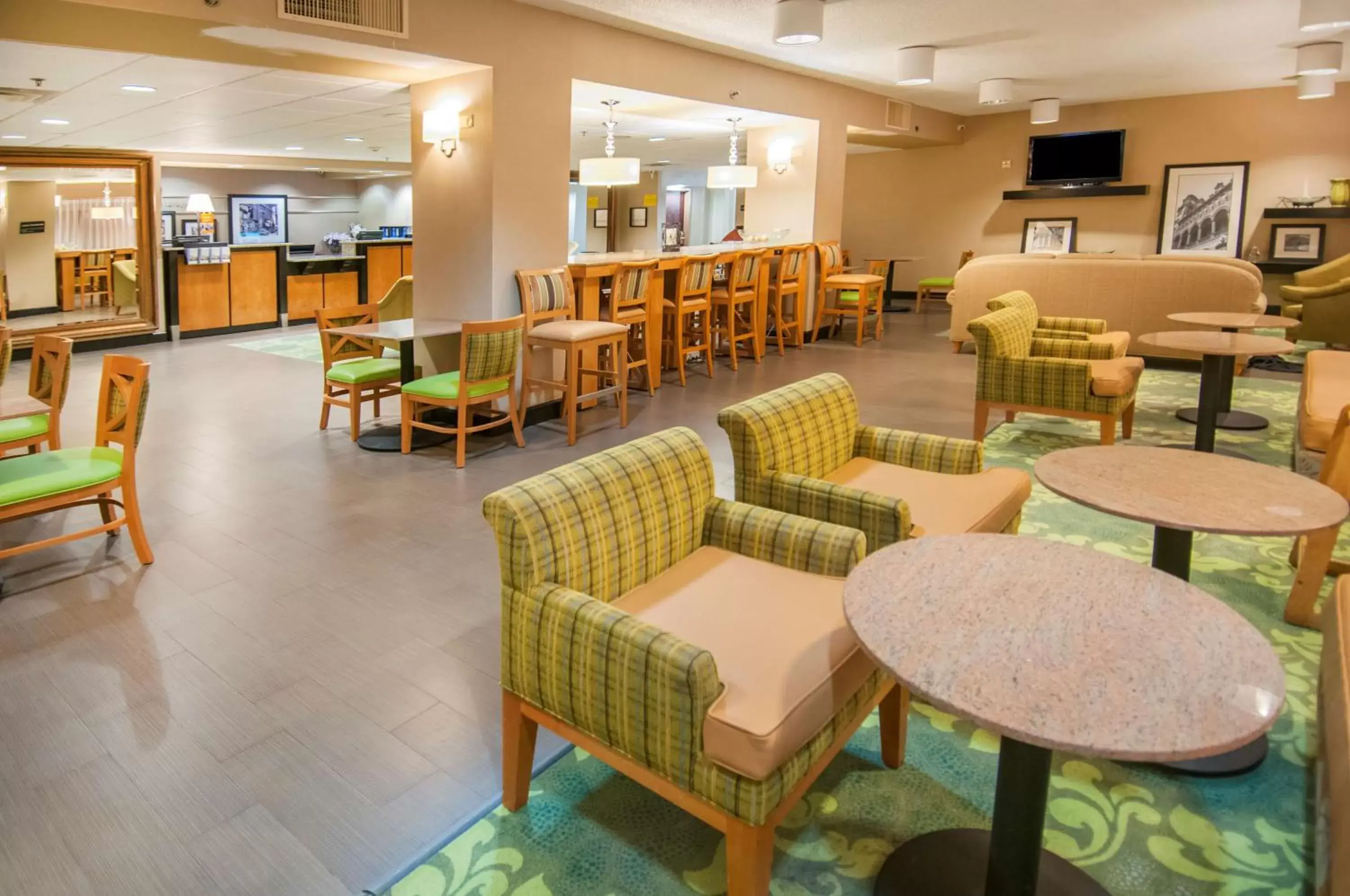 Lobby or reception, Lounge/Bar in Hampton Inn Lafayette Louisiana