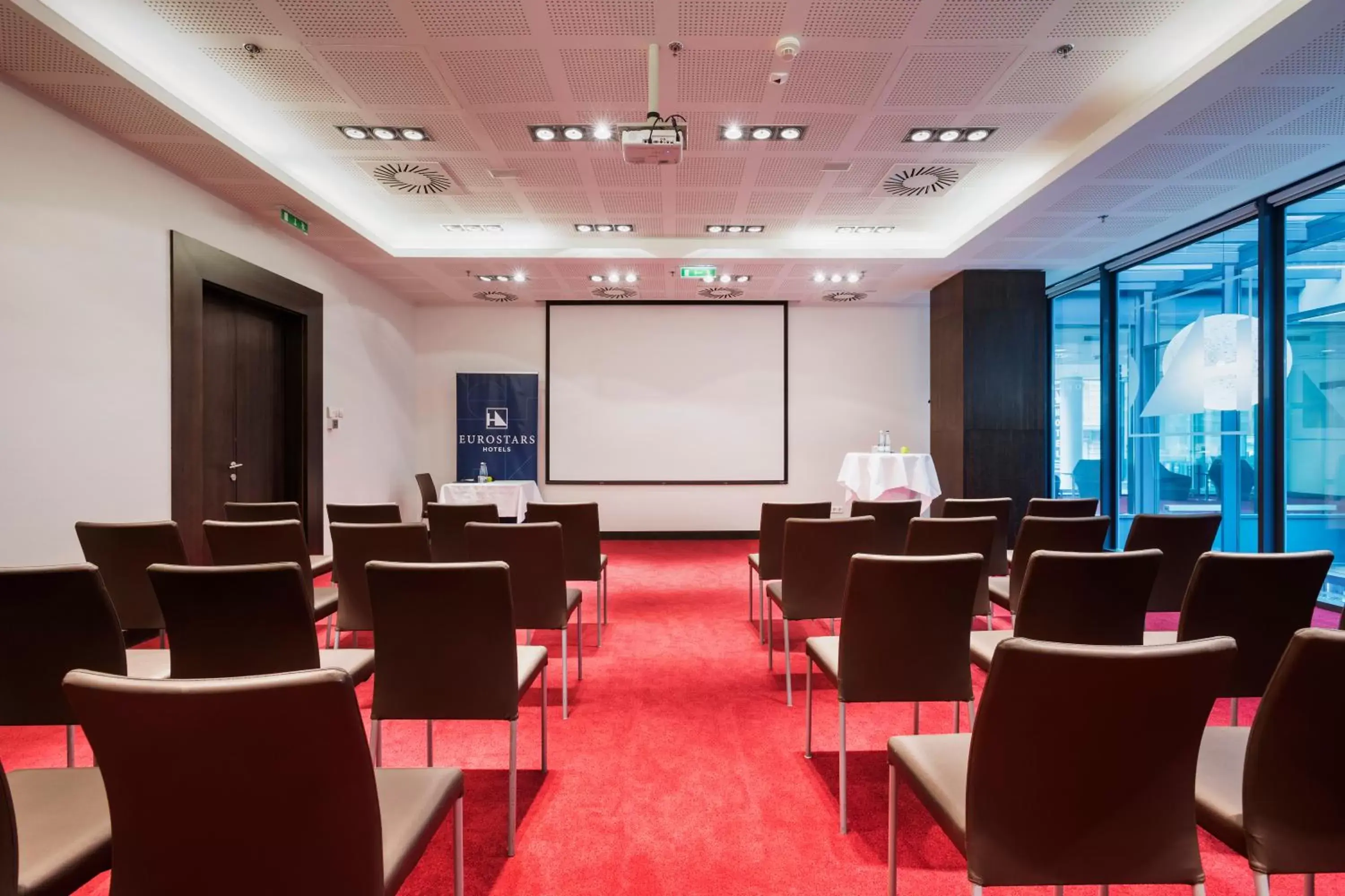 Meeting/conference room in Exe Budapest Center