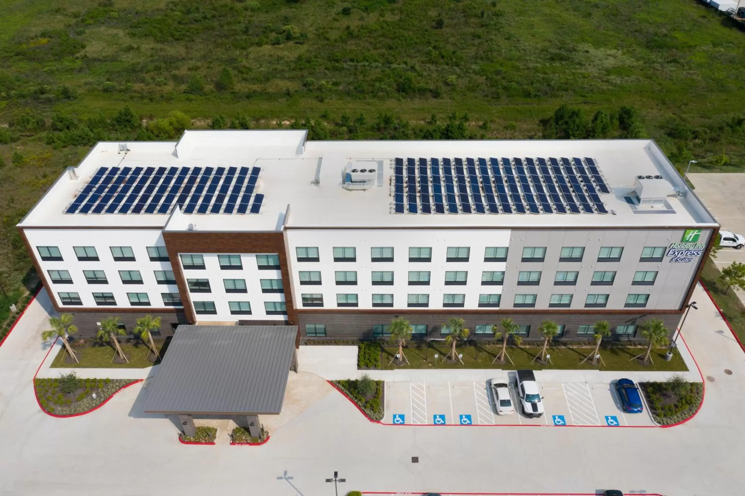 Property building, Bird's-eye View in Holiday Inn Express & Suites - Houston North - Woodlands Area, an IHG Hotel