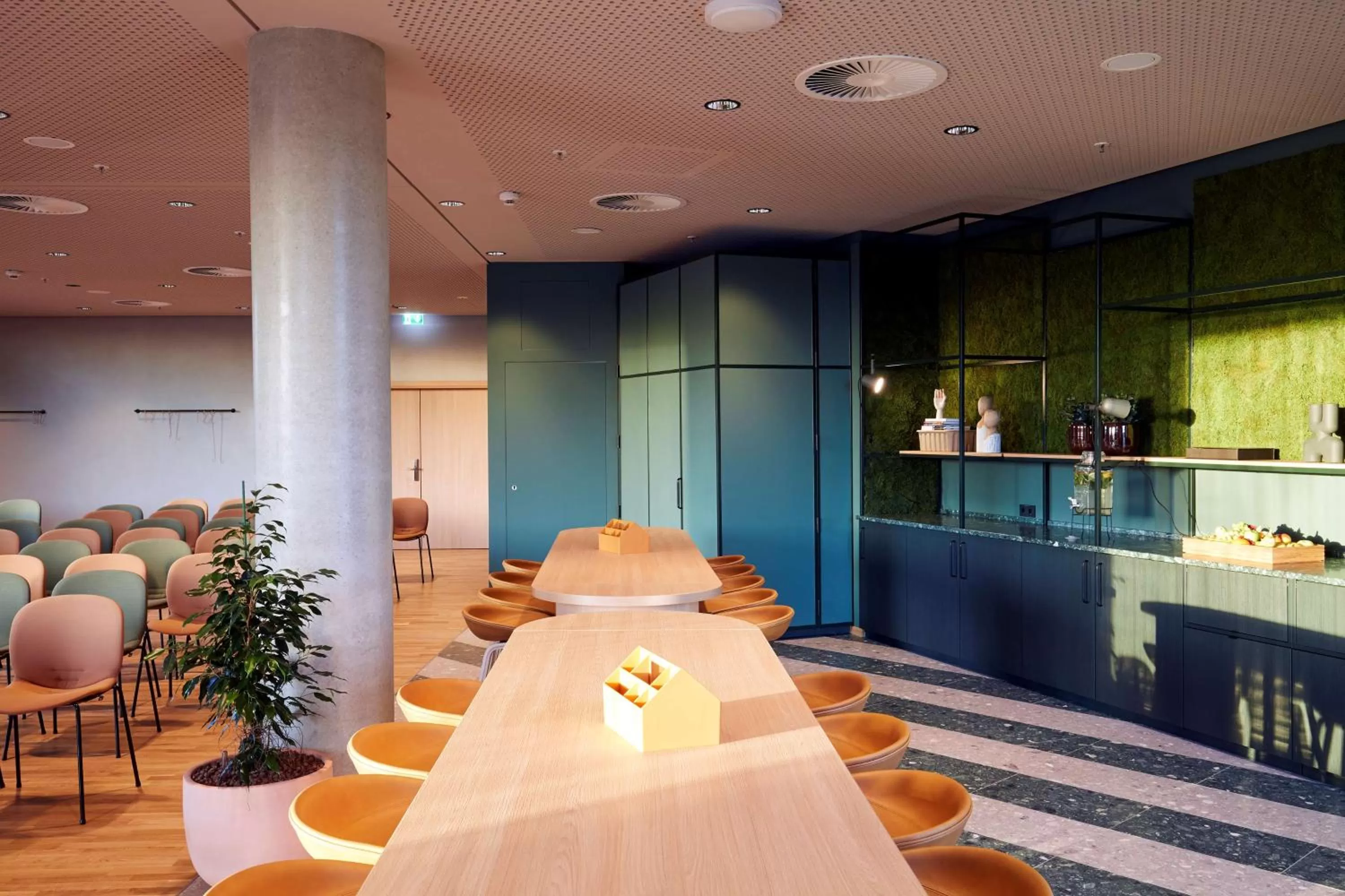 Meeting/conference room in Scandic Frankfurt Hafenpark