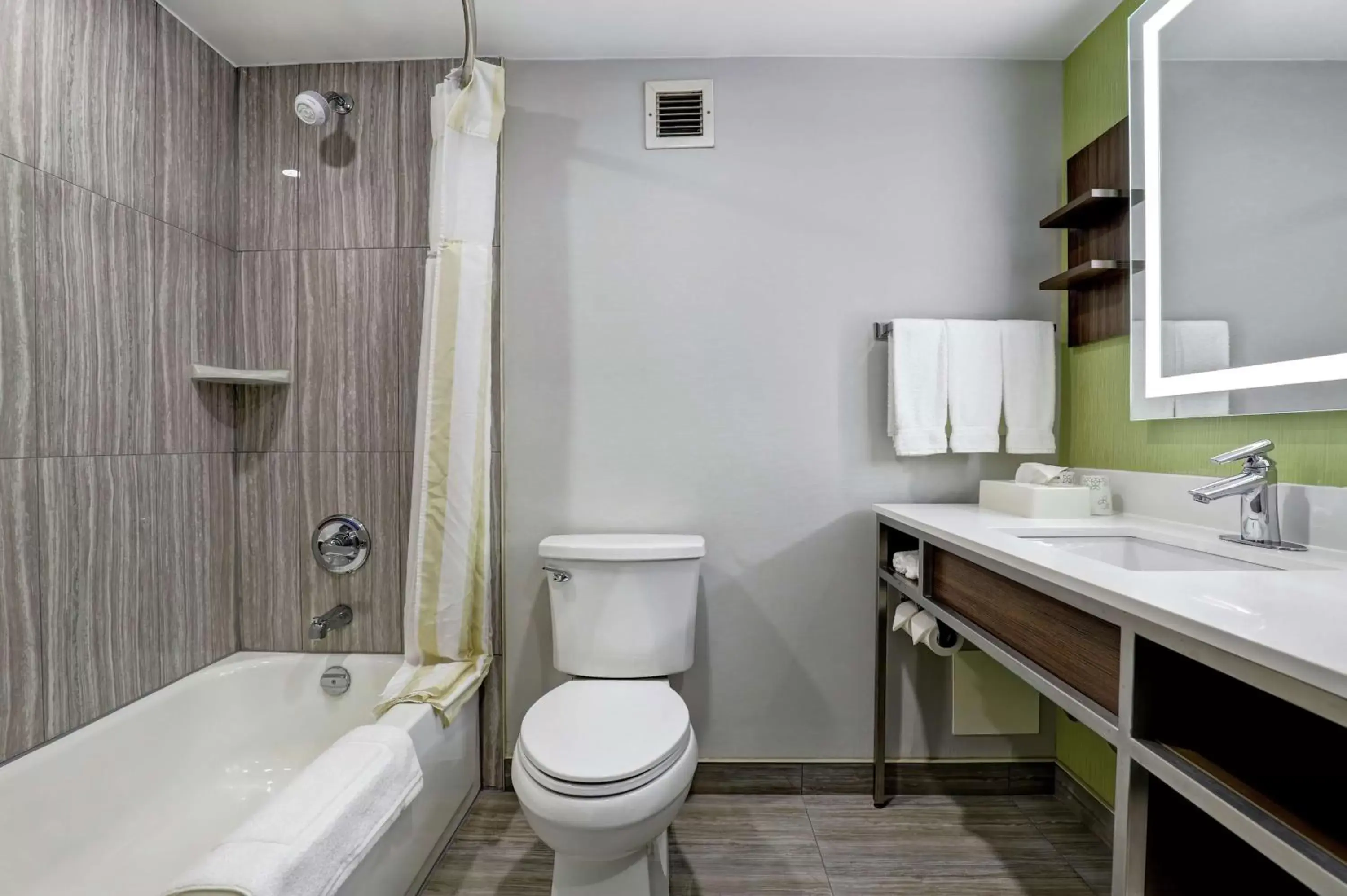 Bathroom in Hilton Garden Inn Toronto/Ajax