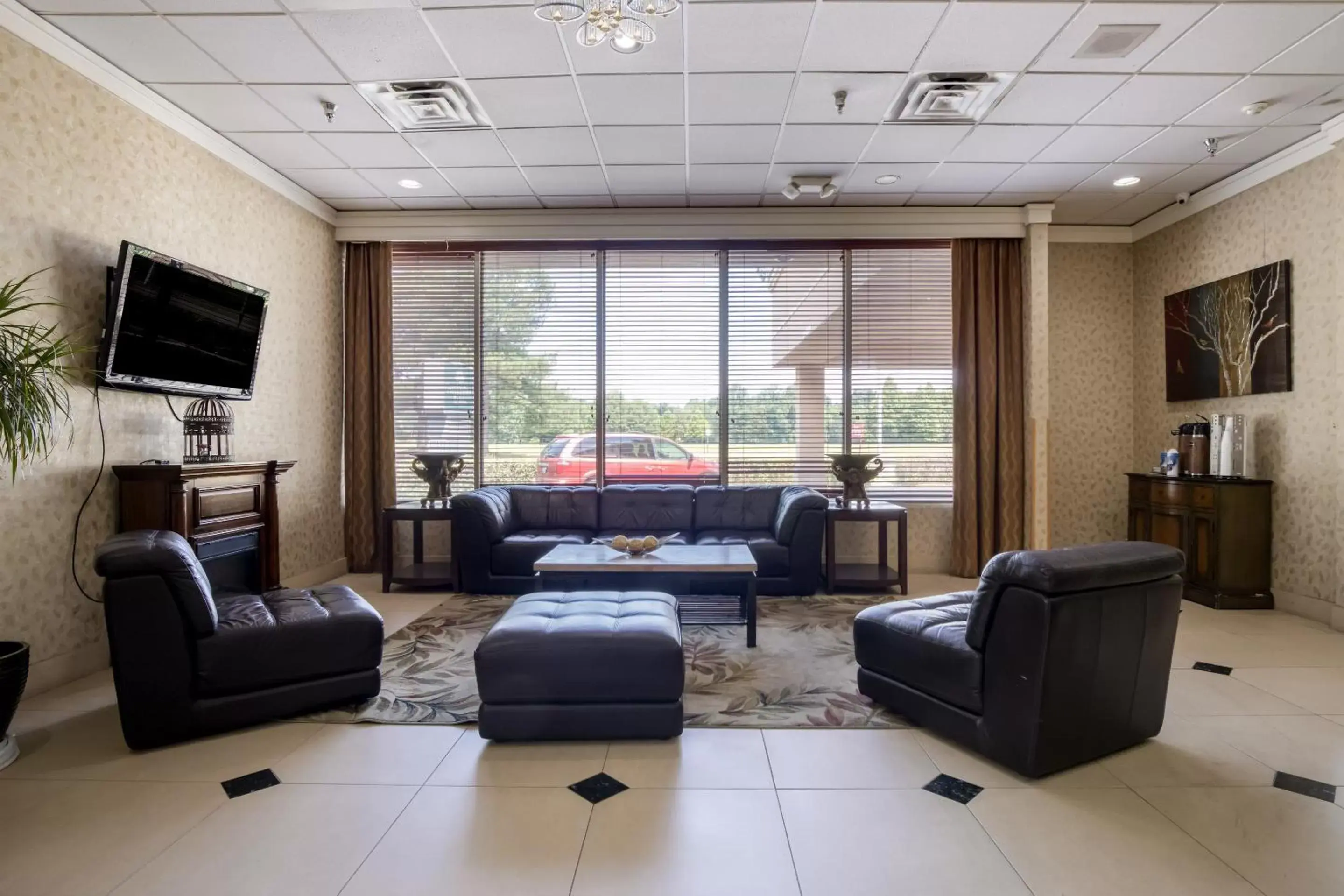 Lobby or reception, Seating Area in OYO Hotel Memphis TN I-40