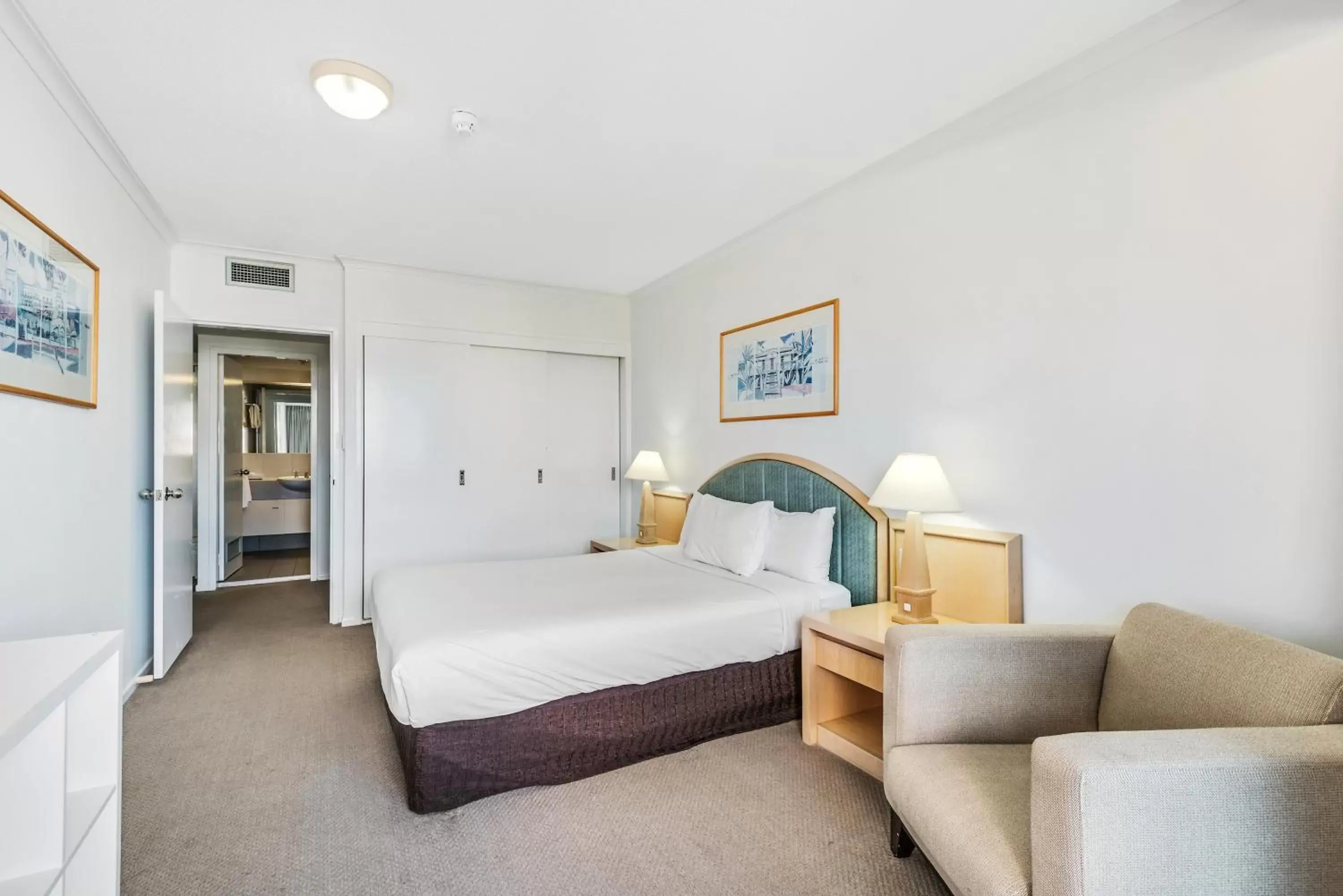 Bedroom in Central Dockside Apartment Hotel
