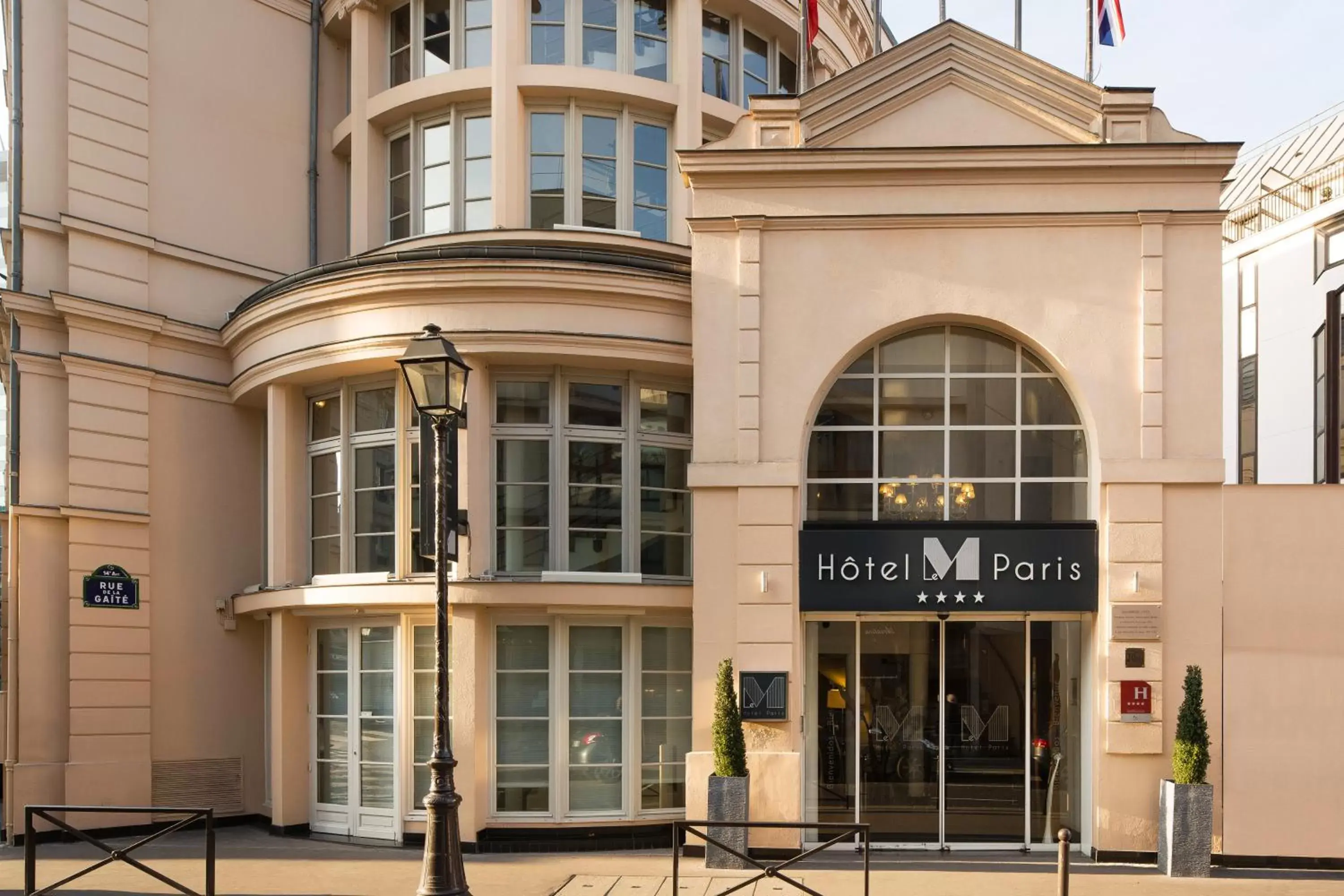 Facade/entrance, Property Building in Hôtel Le M