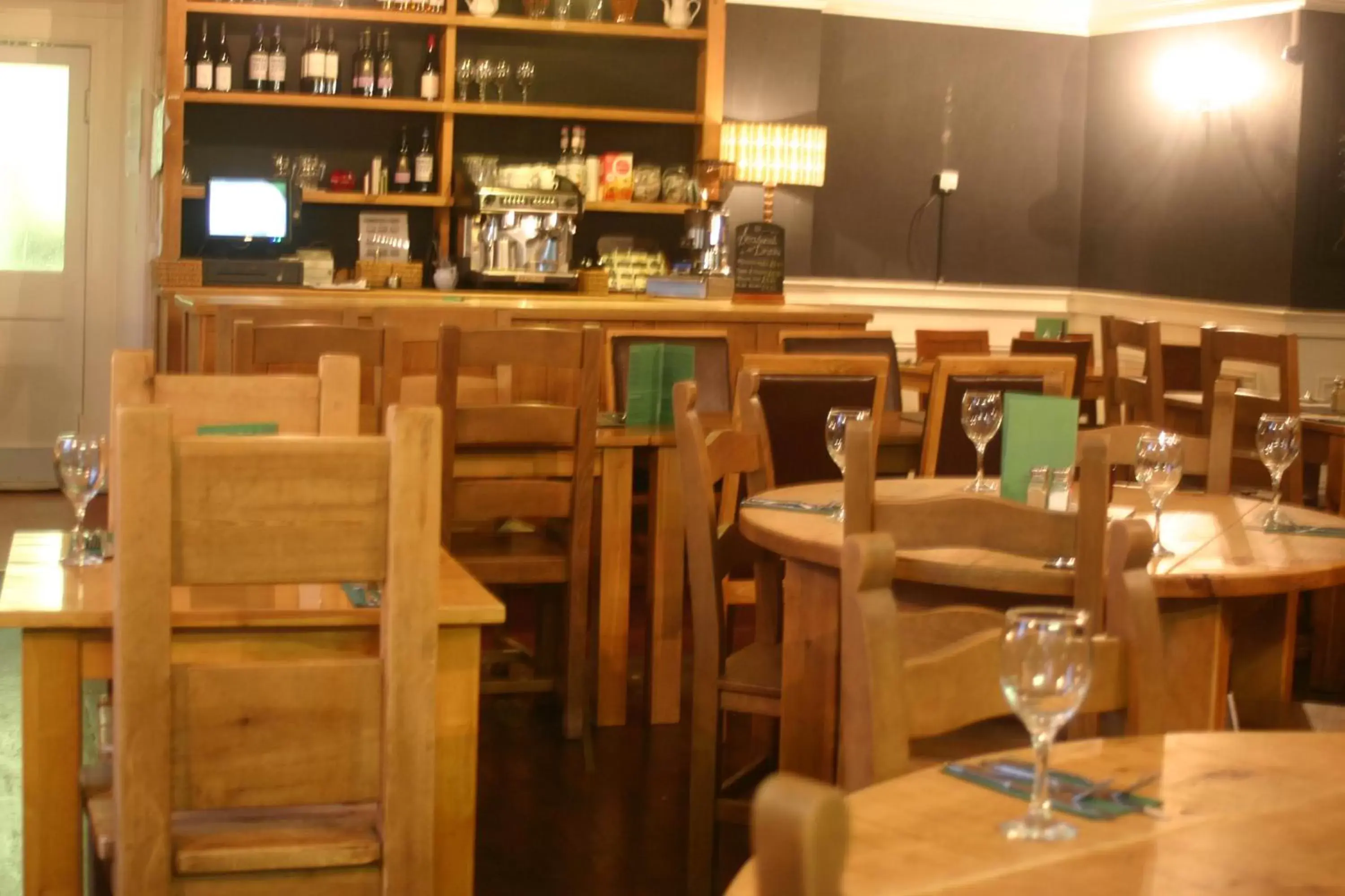 Restaurant/Places to Eat in Glan Aber Hotel