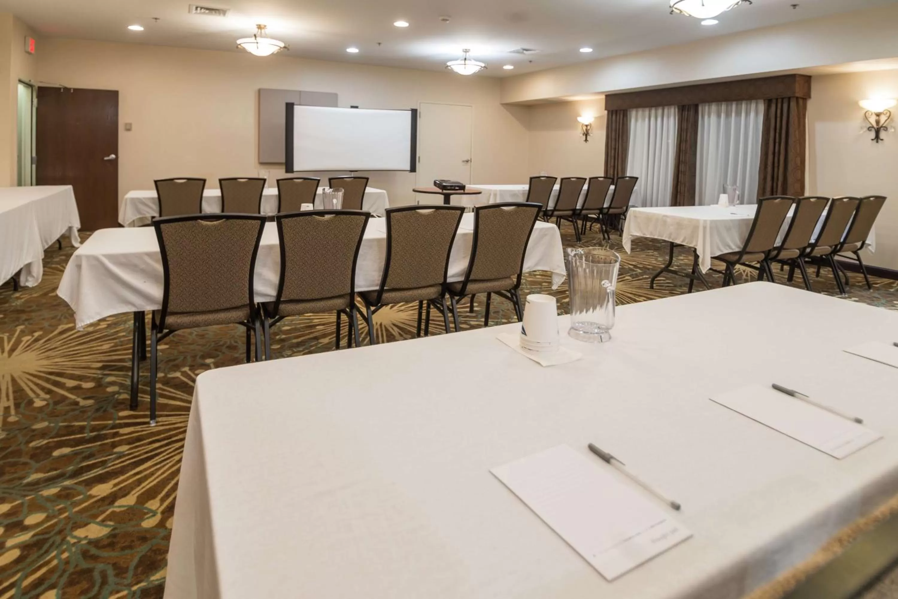 Meeting/conference room in Hampton Inn Tiffin