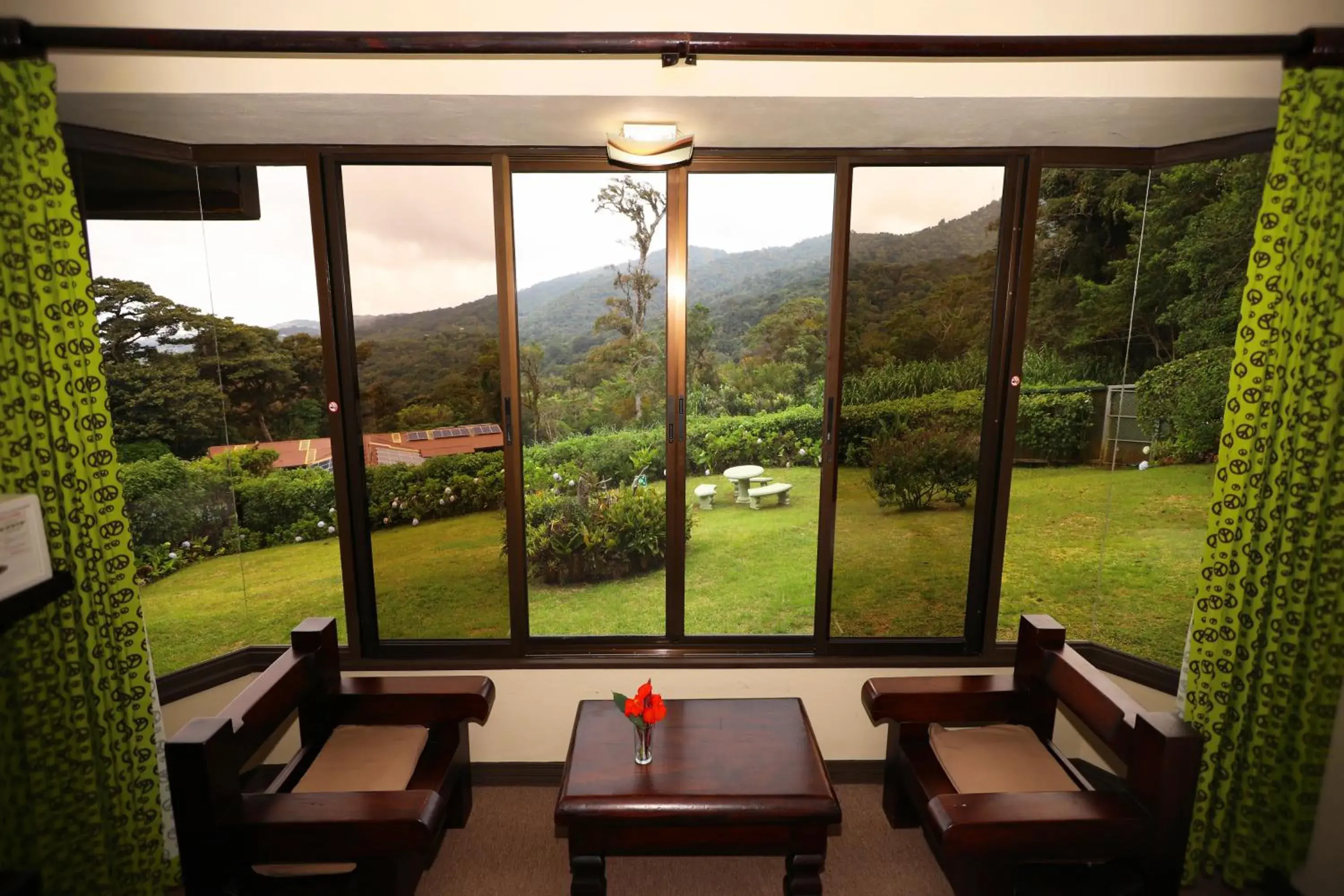 Living room, Mountain View in Trapp Family Lodge Monteverde