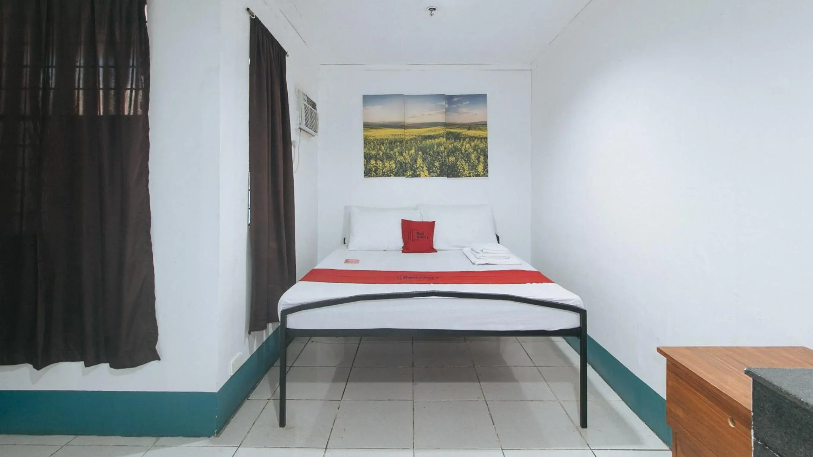 Bed in RedDoorz at Crowne One Condo Bed in RedDoorz at Crowne One Condo