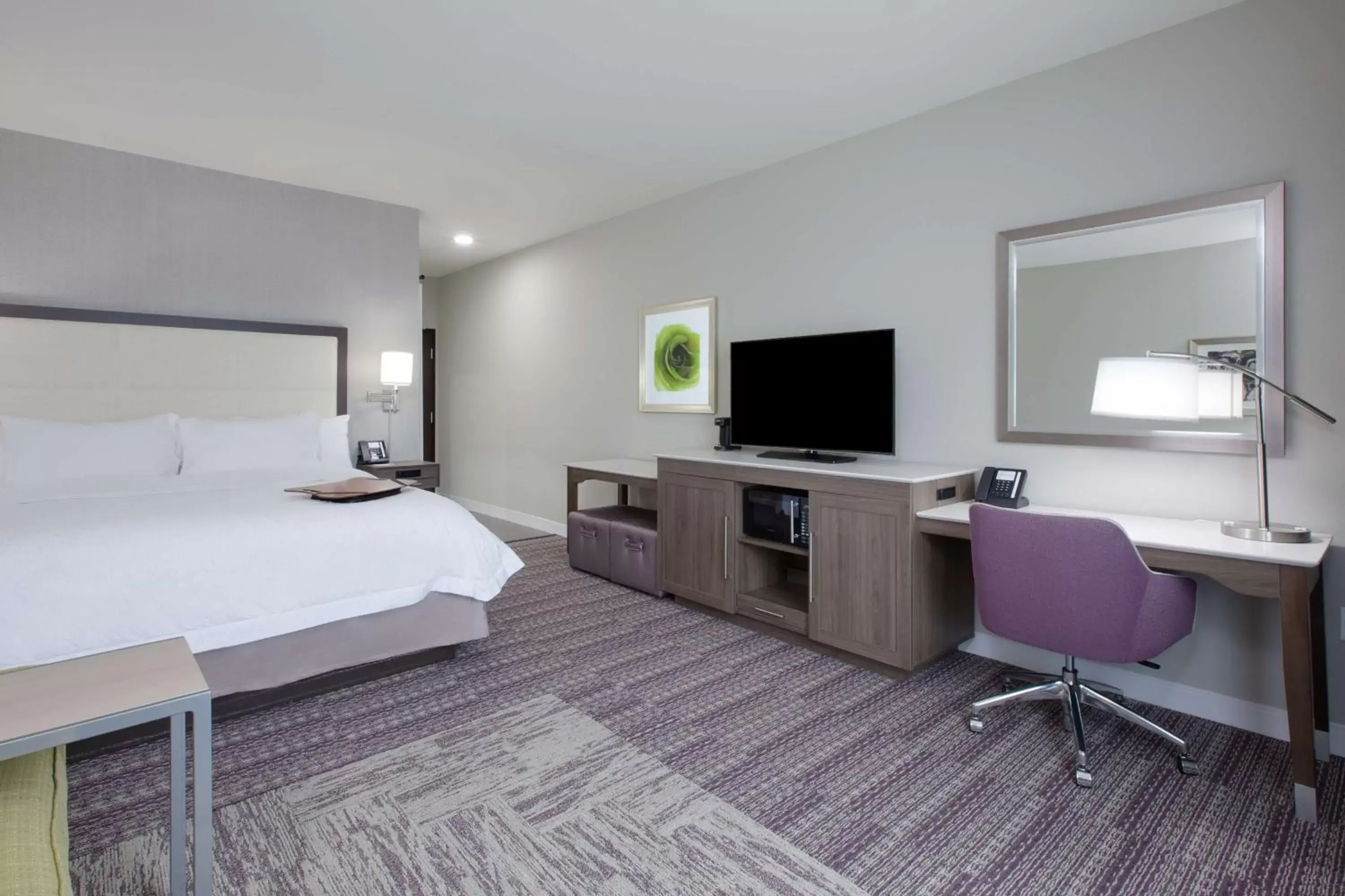 Bed in Hampton Inn & Suites Tyler-South